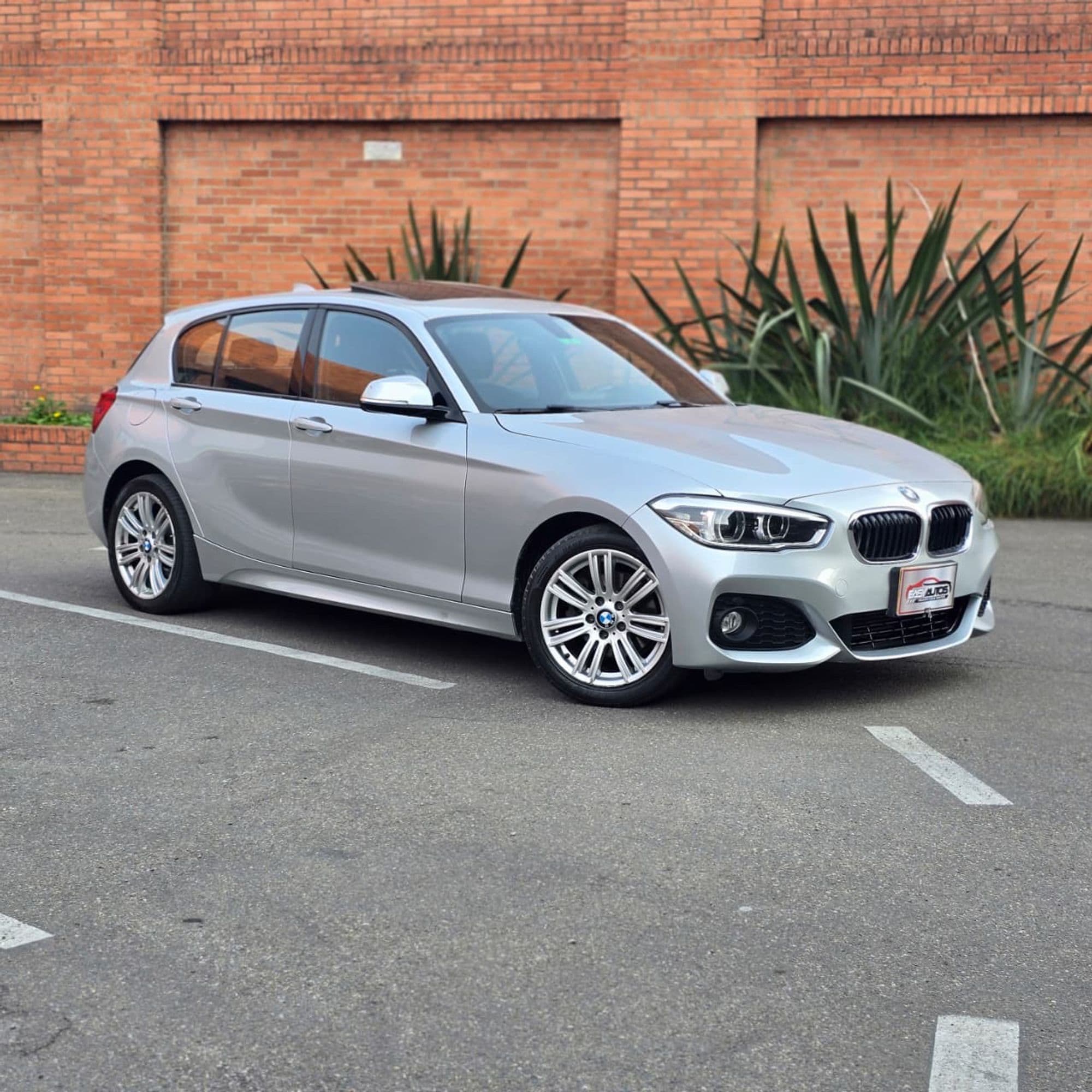 BMW 120I 1.6 120i F20 Lic M Edition - imagen 1