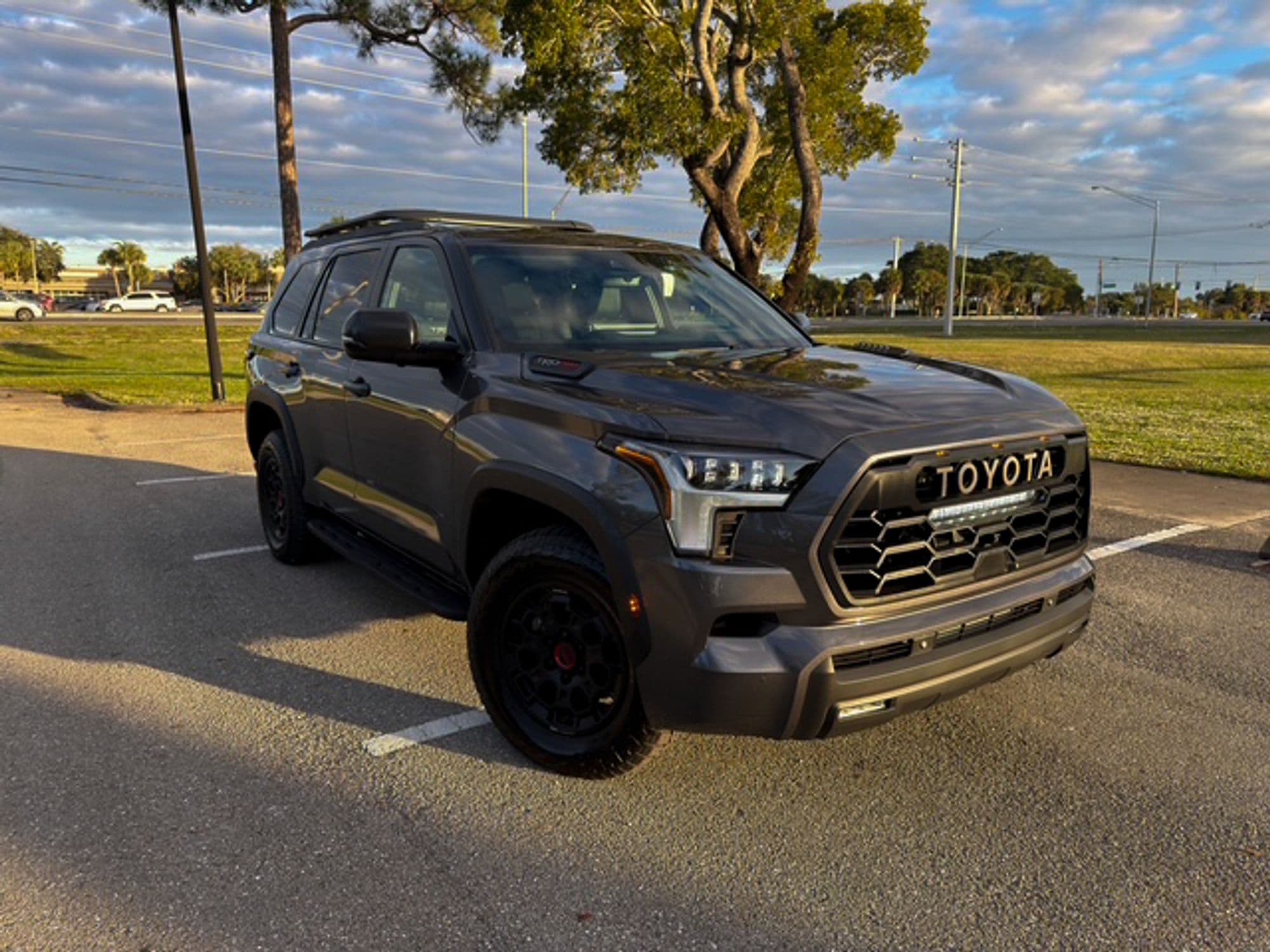 Toyota SEQUOIA TRD PRO AT 3500CC CT 2026 - imagen 1