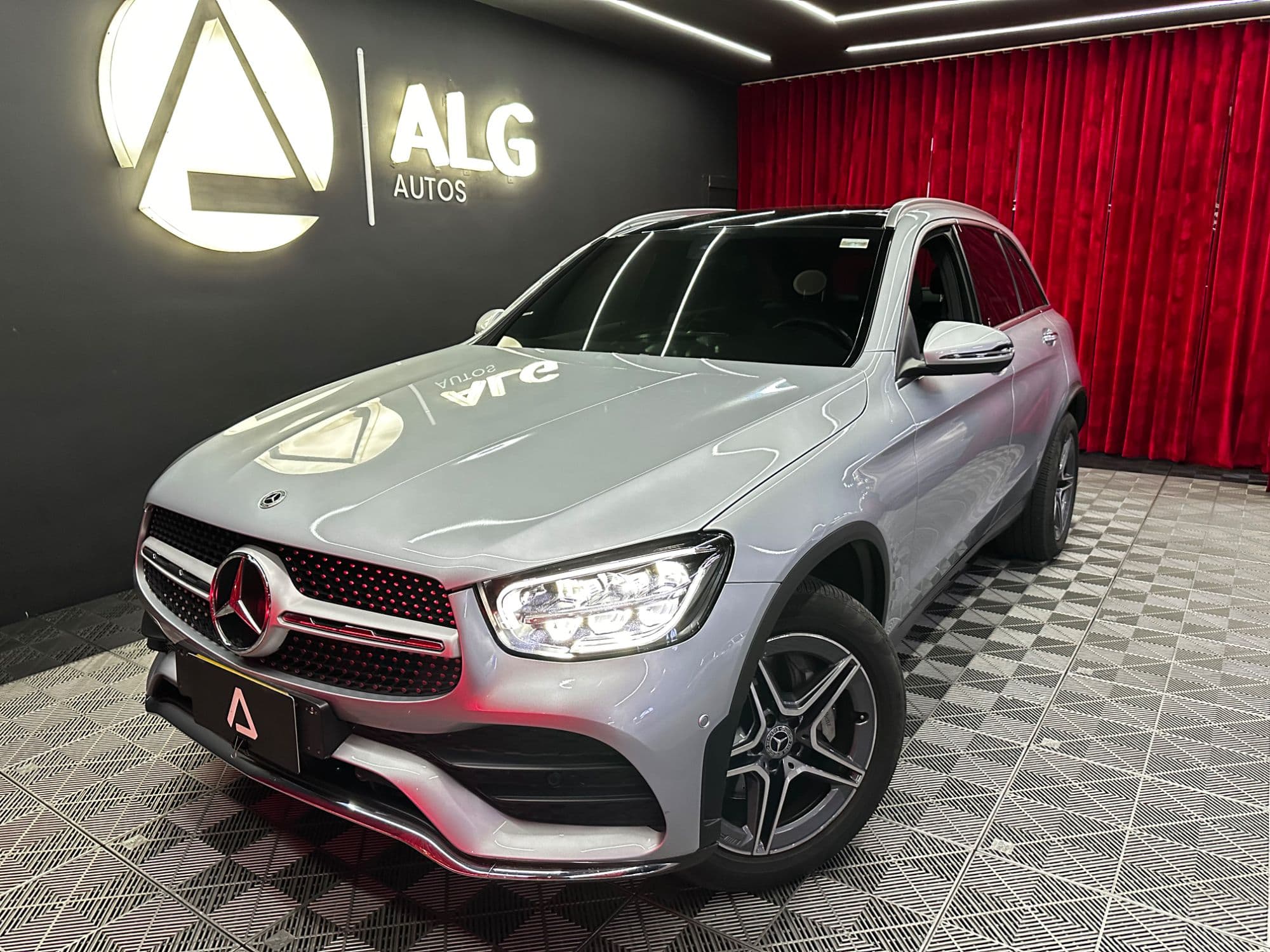 Mercedes Benz GLC300e - imagen 1