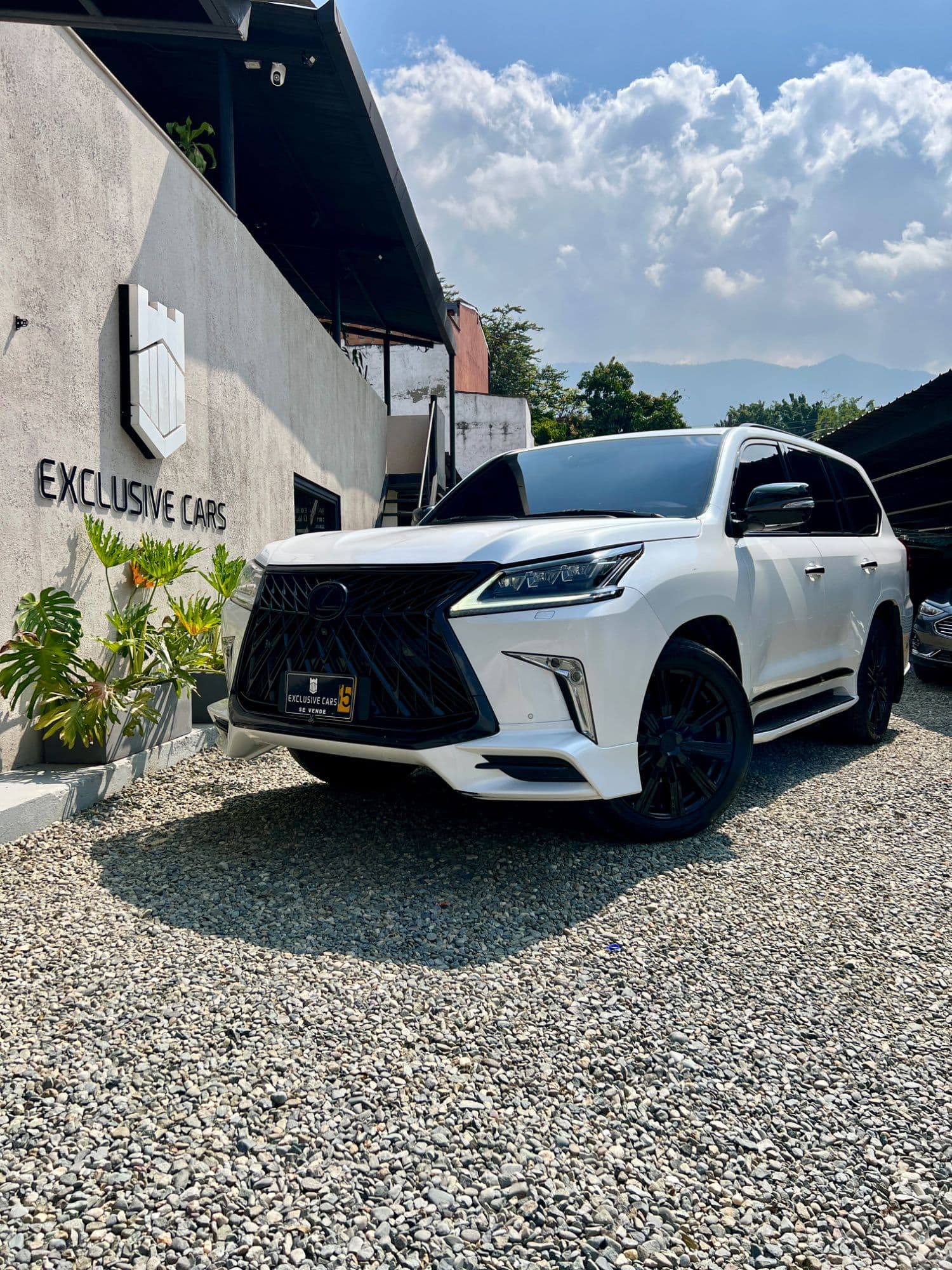 LEXUS LX570 blindado 2 - imagen 1