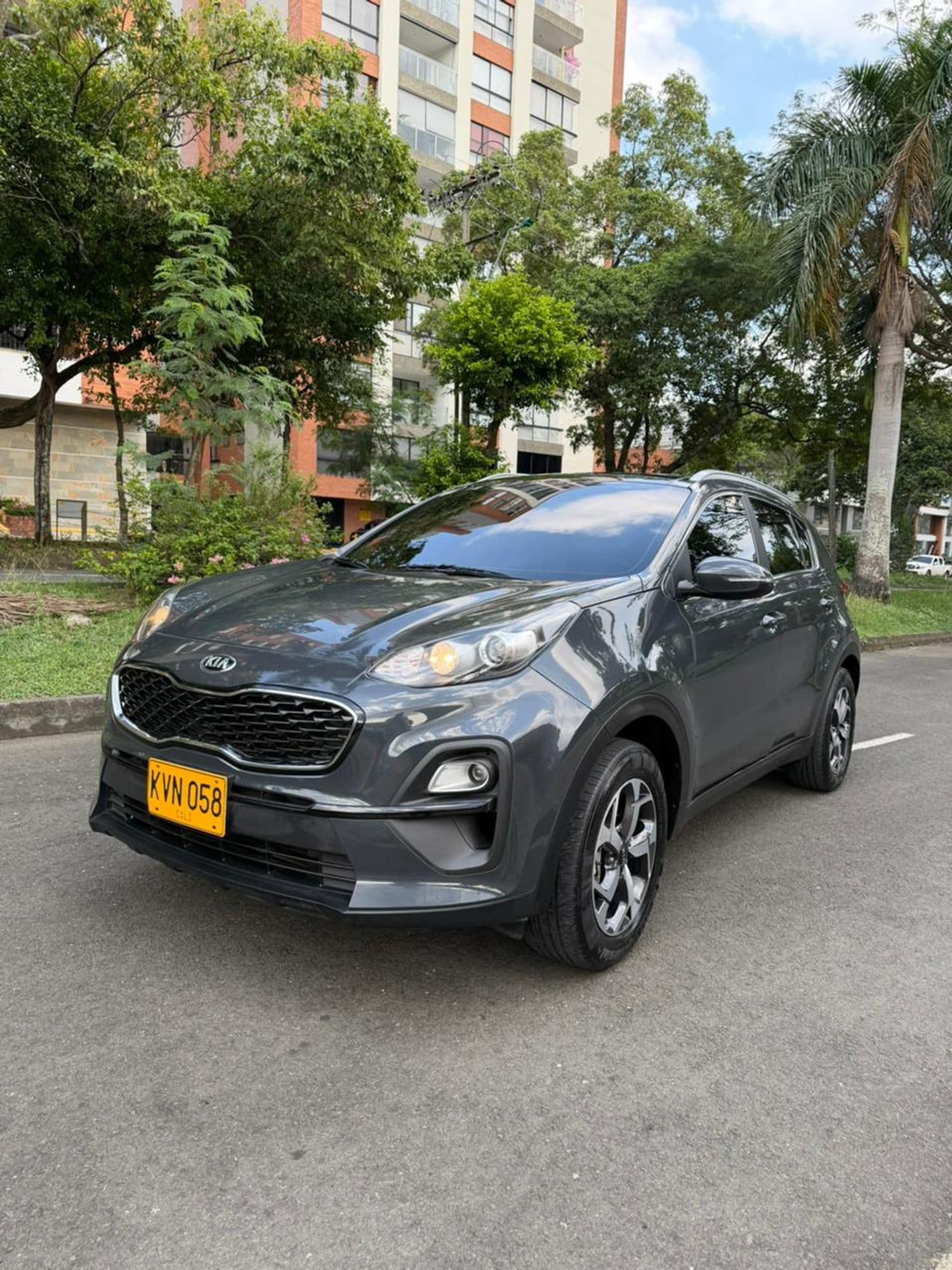 KIA SPORTAGE 2022 - imagen 1