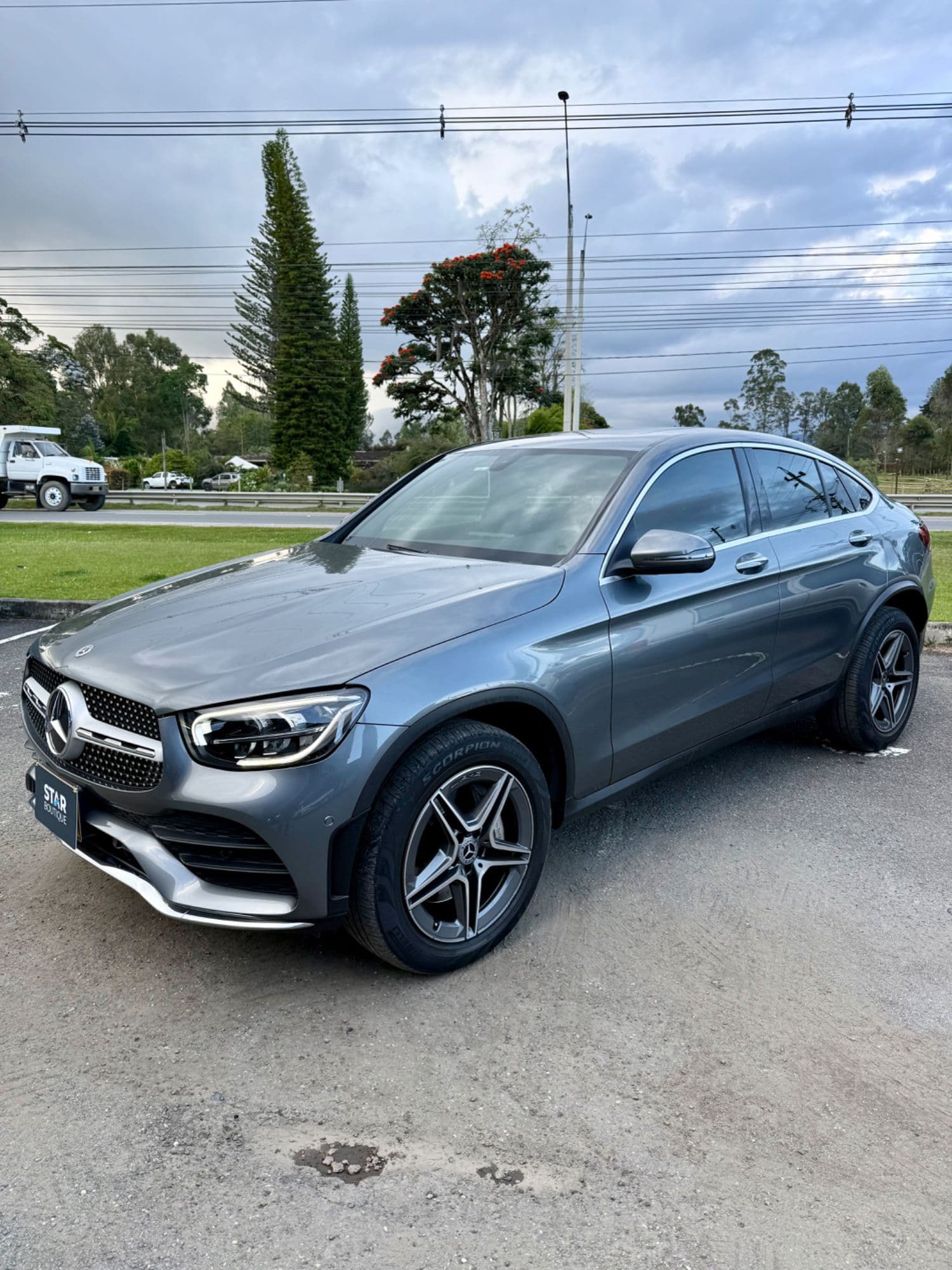 MERCEDES BENZ GLC300e 4MATIC COUPE - imagen 1