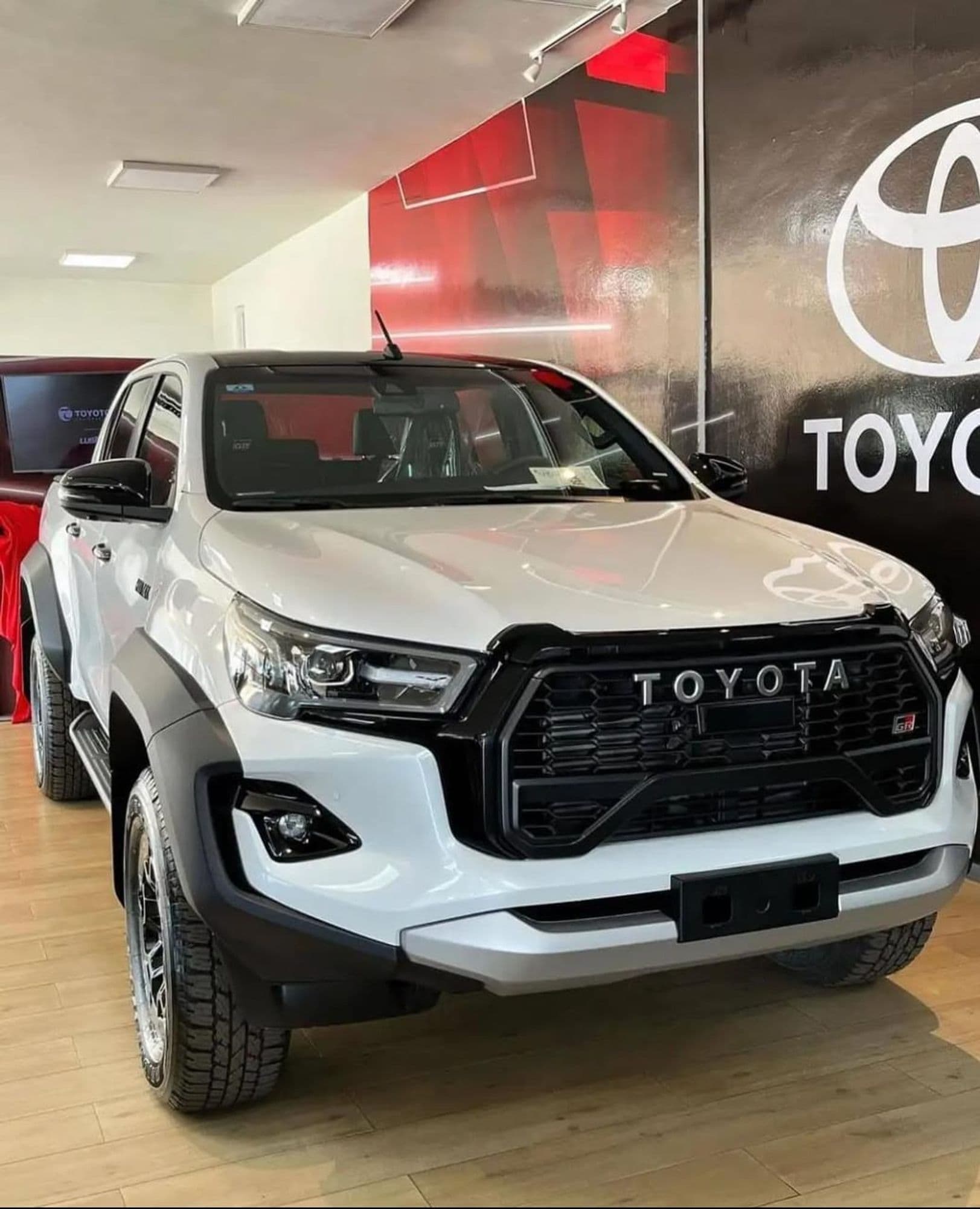 Toyota Hilux GR 2026 - imagen 1