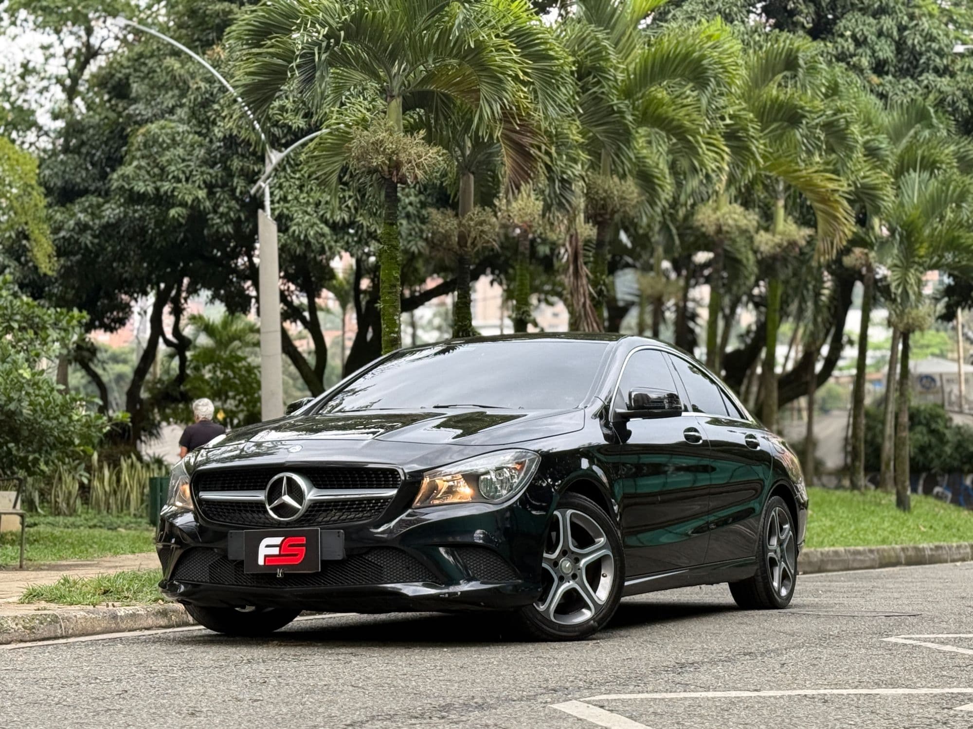 MERCEDES BENZ CLA 200 2015 - imagen 1