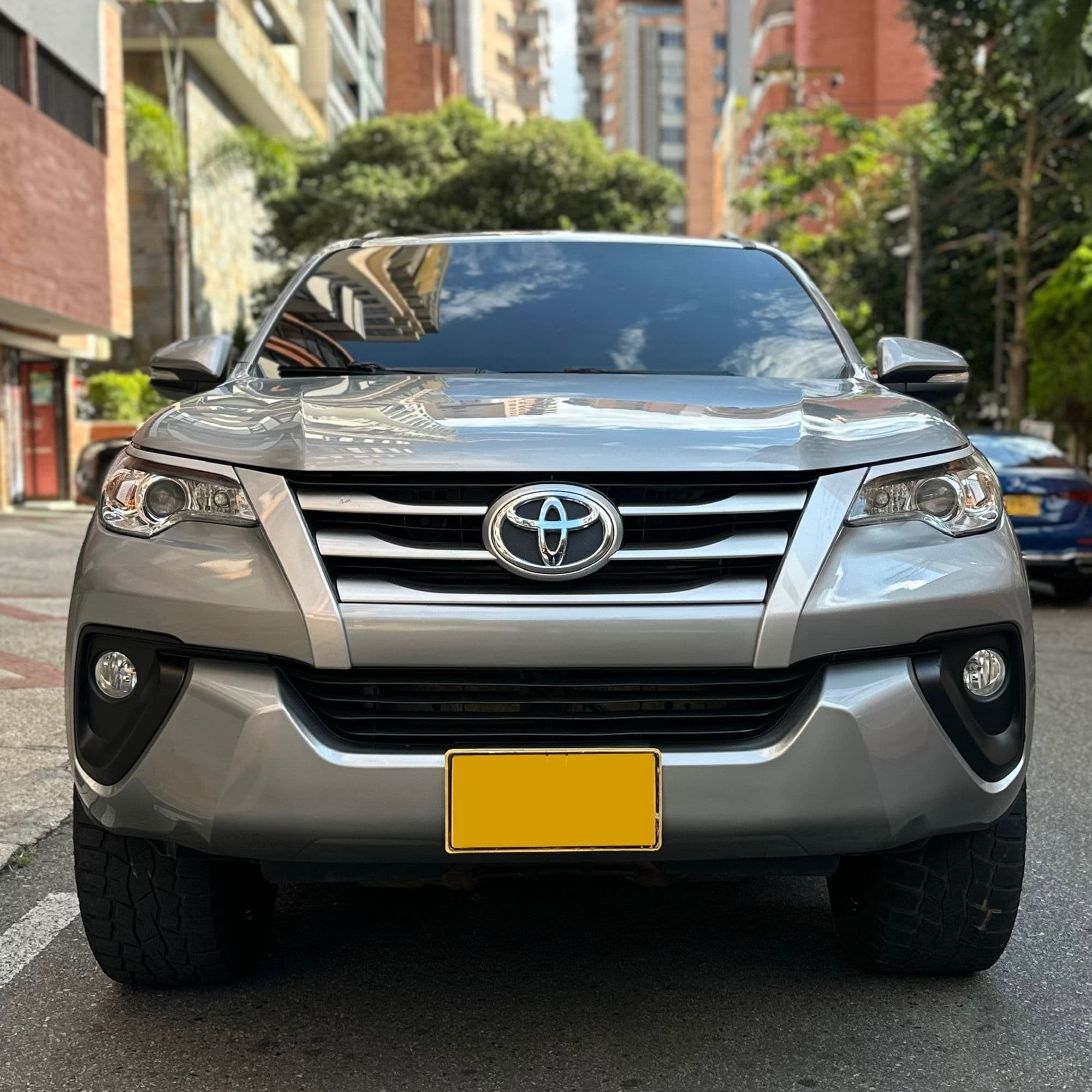 Toyota Fortuner 2.8 blindada - imagen 1