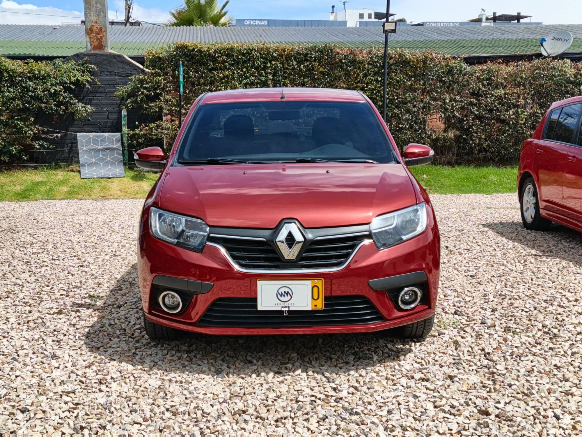 Renault Logan life plus 2023 - imagen 1