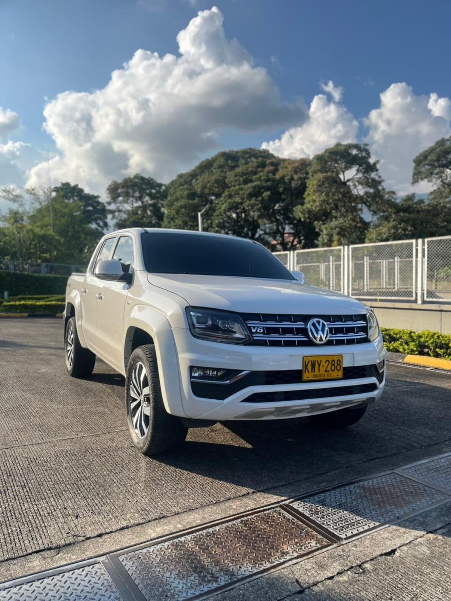 VOLKSWAGEN AMAROK EXTREME 2022 - imagen 1