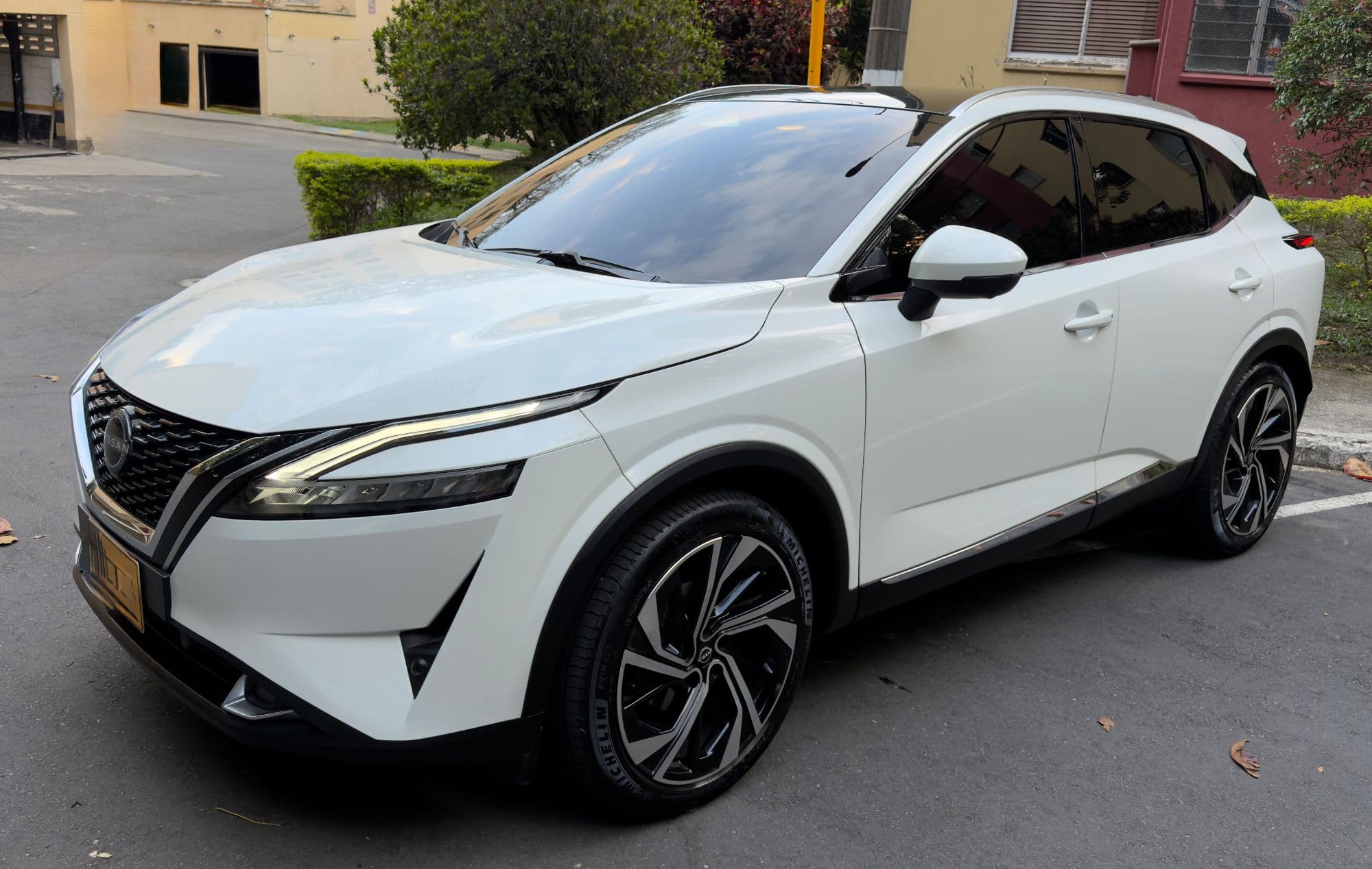 Nissan Qashqai exclusive modelo 2025 - imagen 1