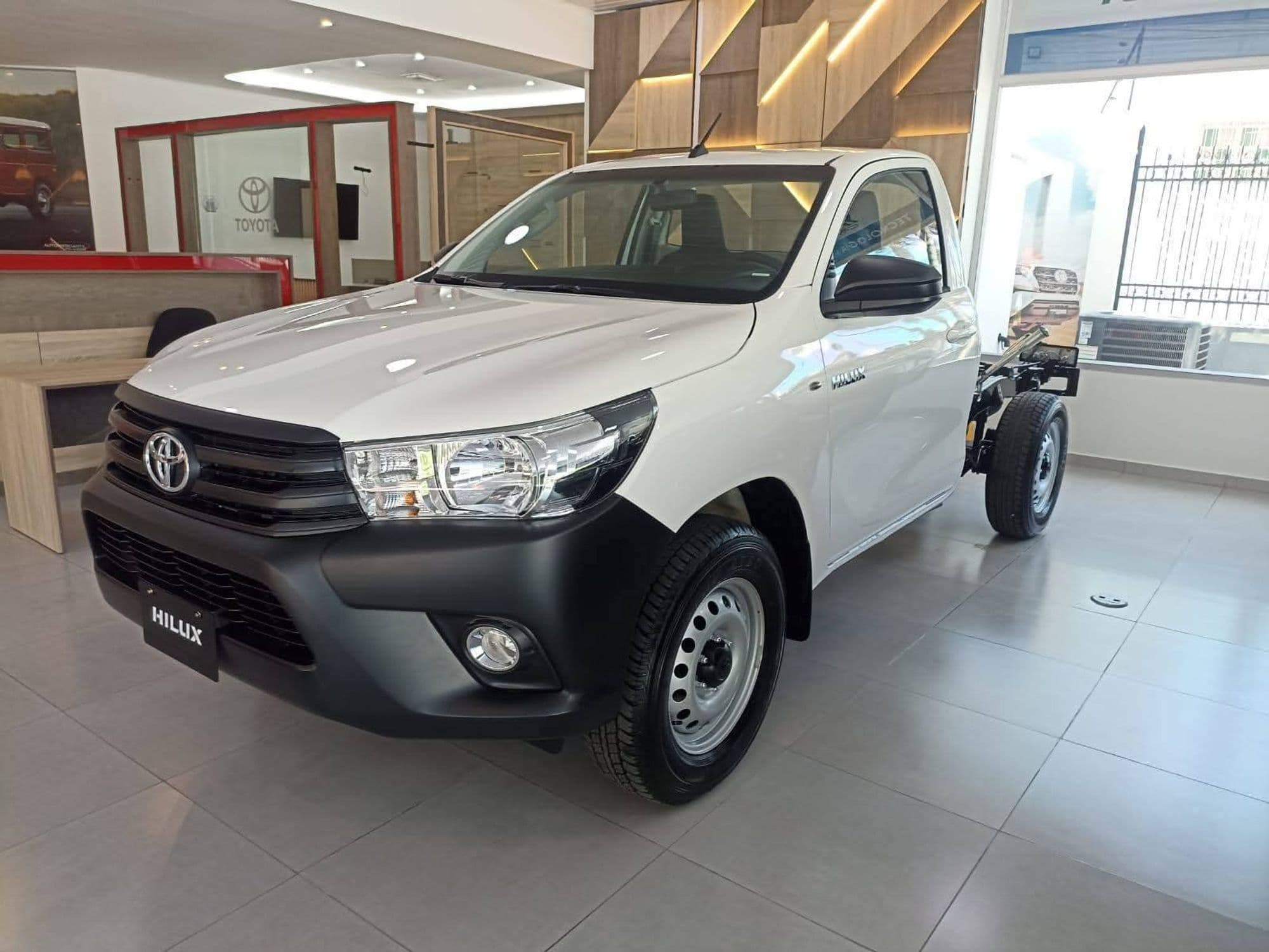 Toyota Hilux Chasis 2026 - imagen 1