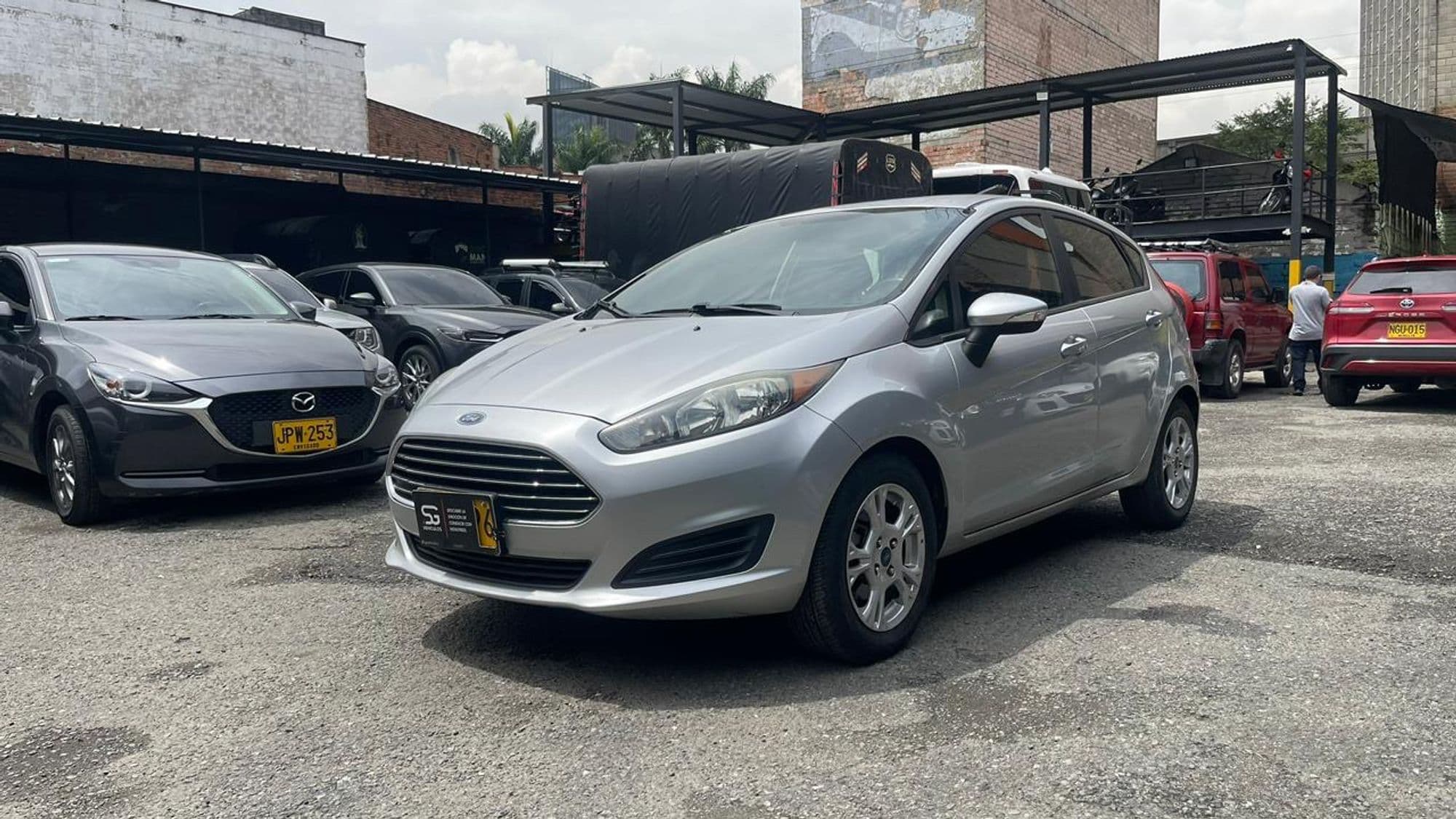 Ford Fiesta SE 2016 - imagen 1