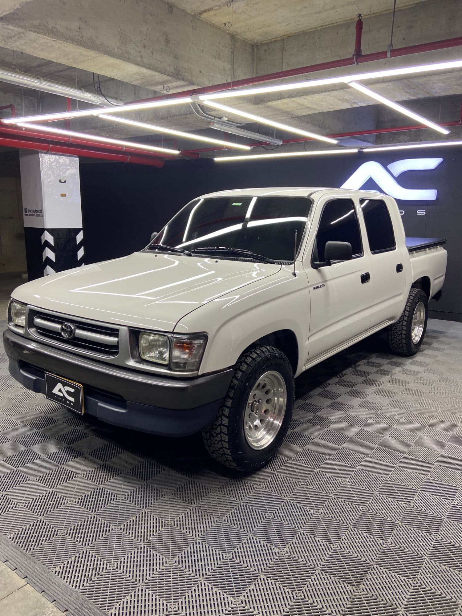 Toyota Hilux - imagen 1