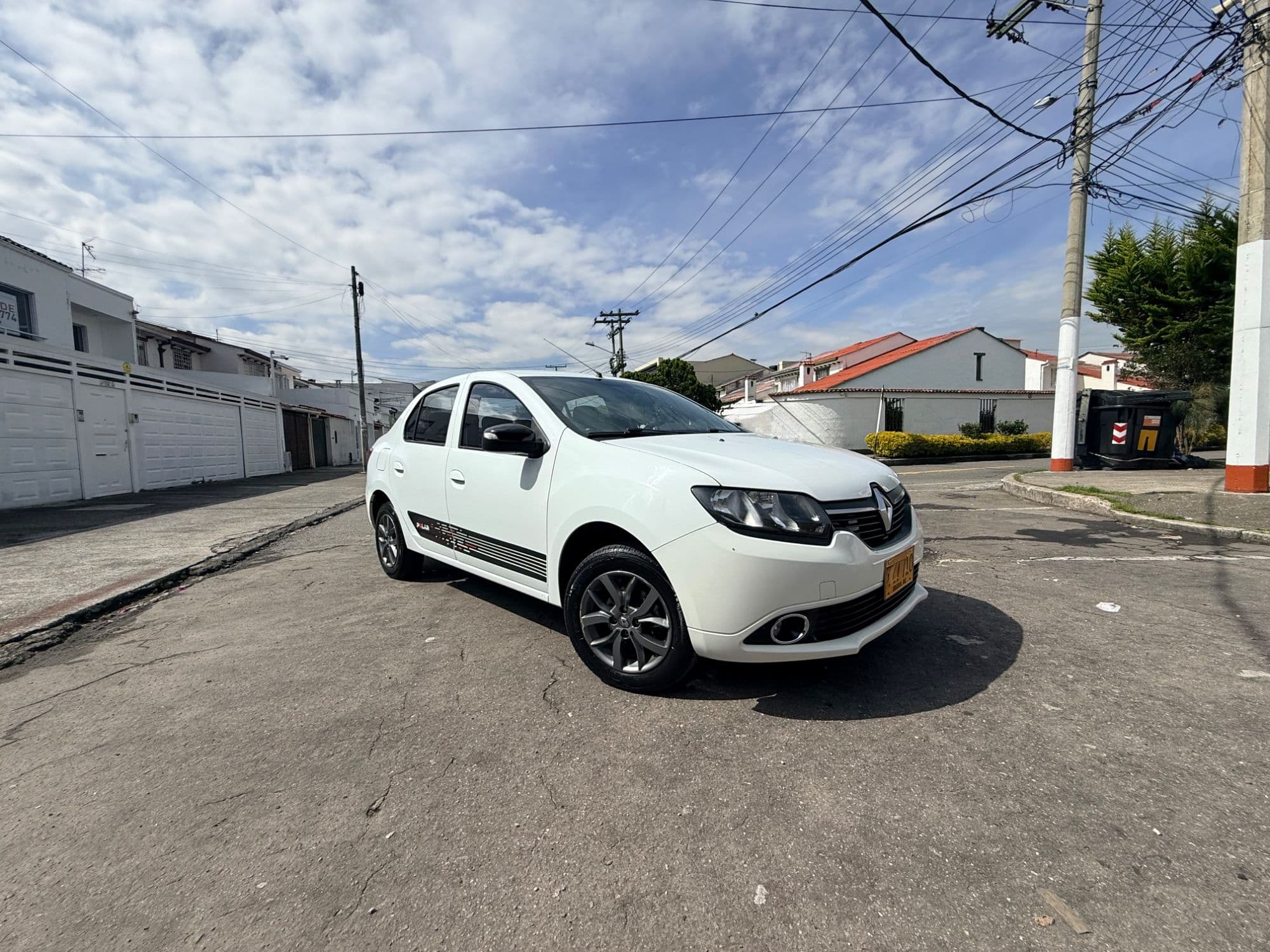 Renault logan polar 2019 - imagen 1