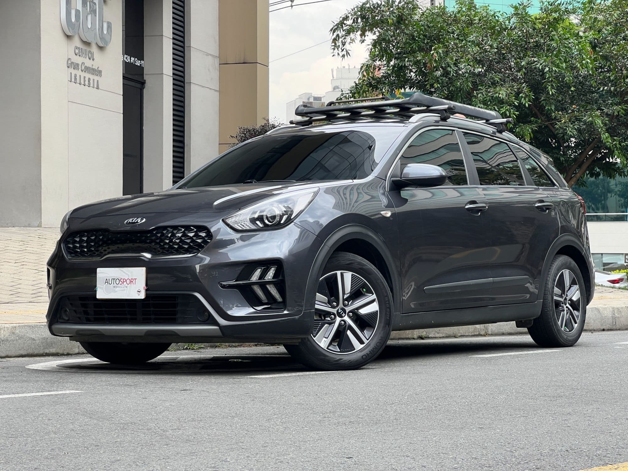 KIA Niro Emotion Híbrido - imagen 1