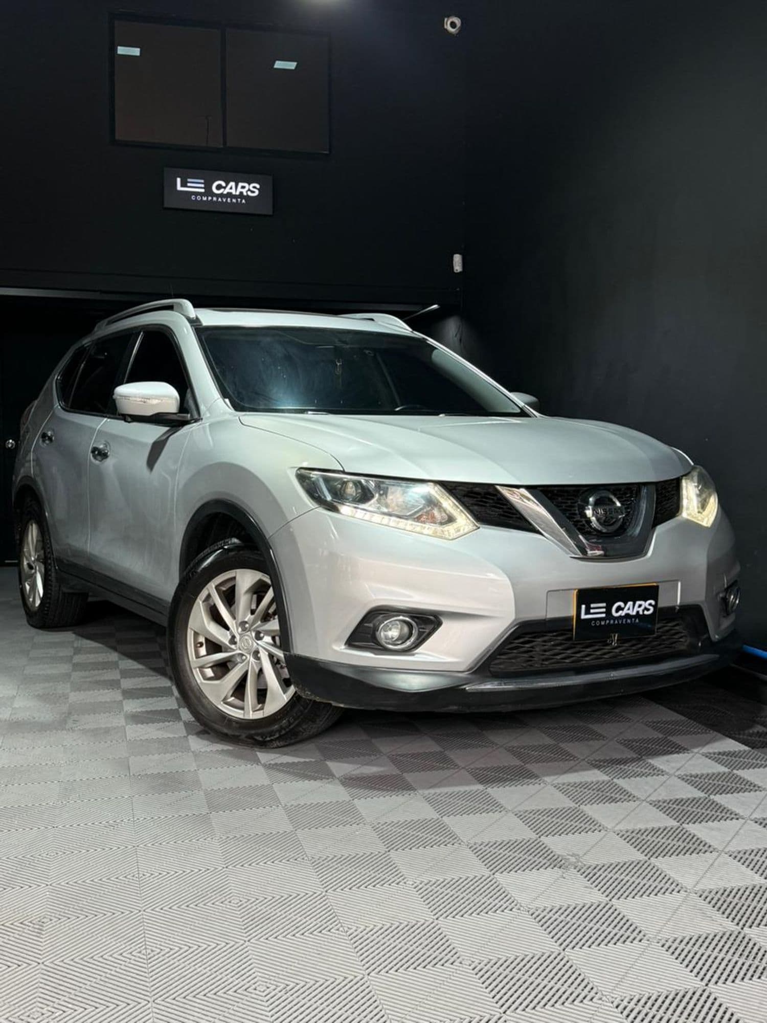 Nissan X-trail Exclusive 2015 - imagen 1