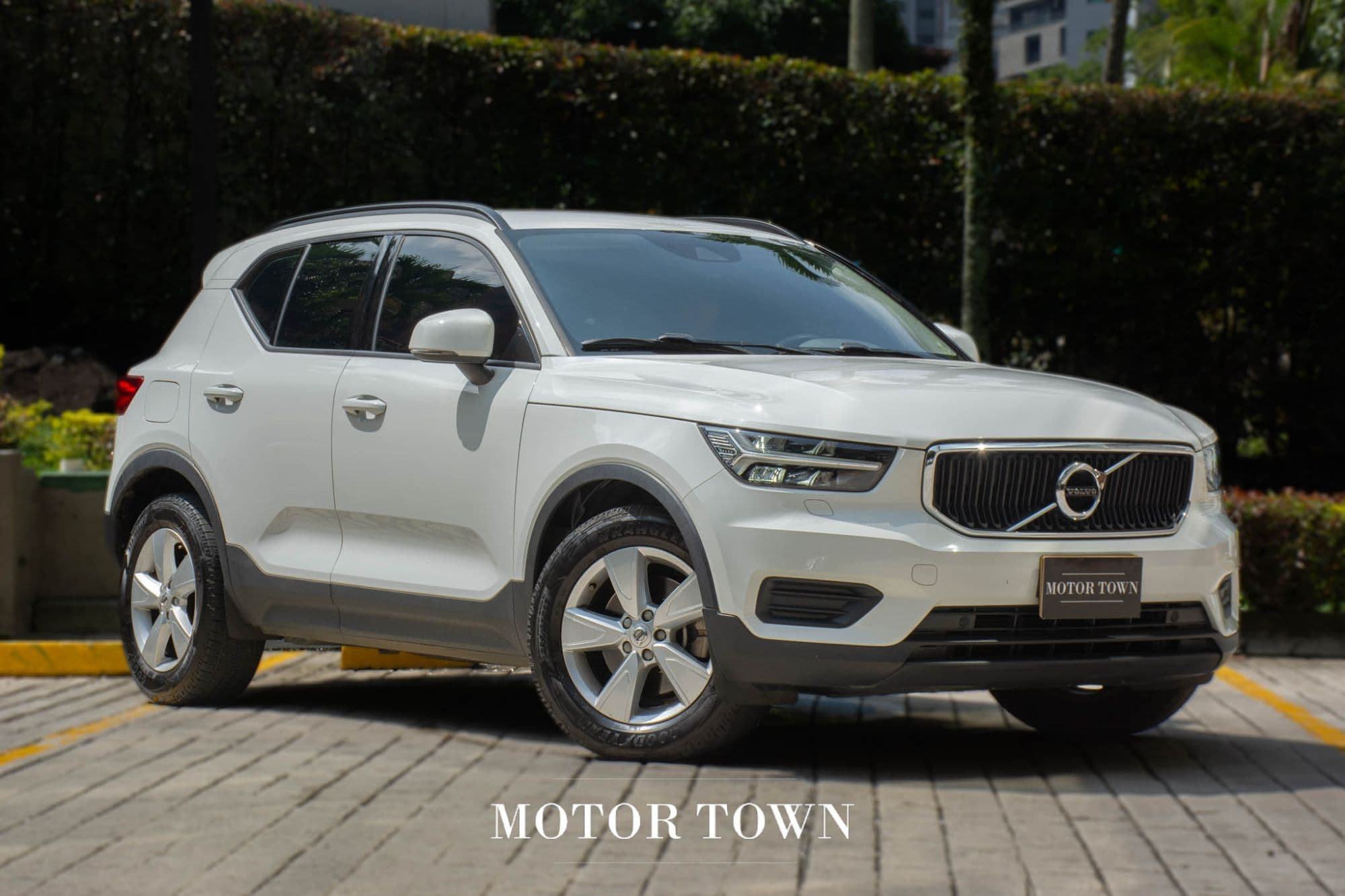 Volvo XC40 XC 40 XC-40 T4 2.0 Kinetic 2020 - imagen 1