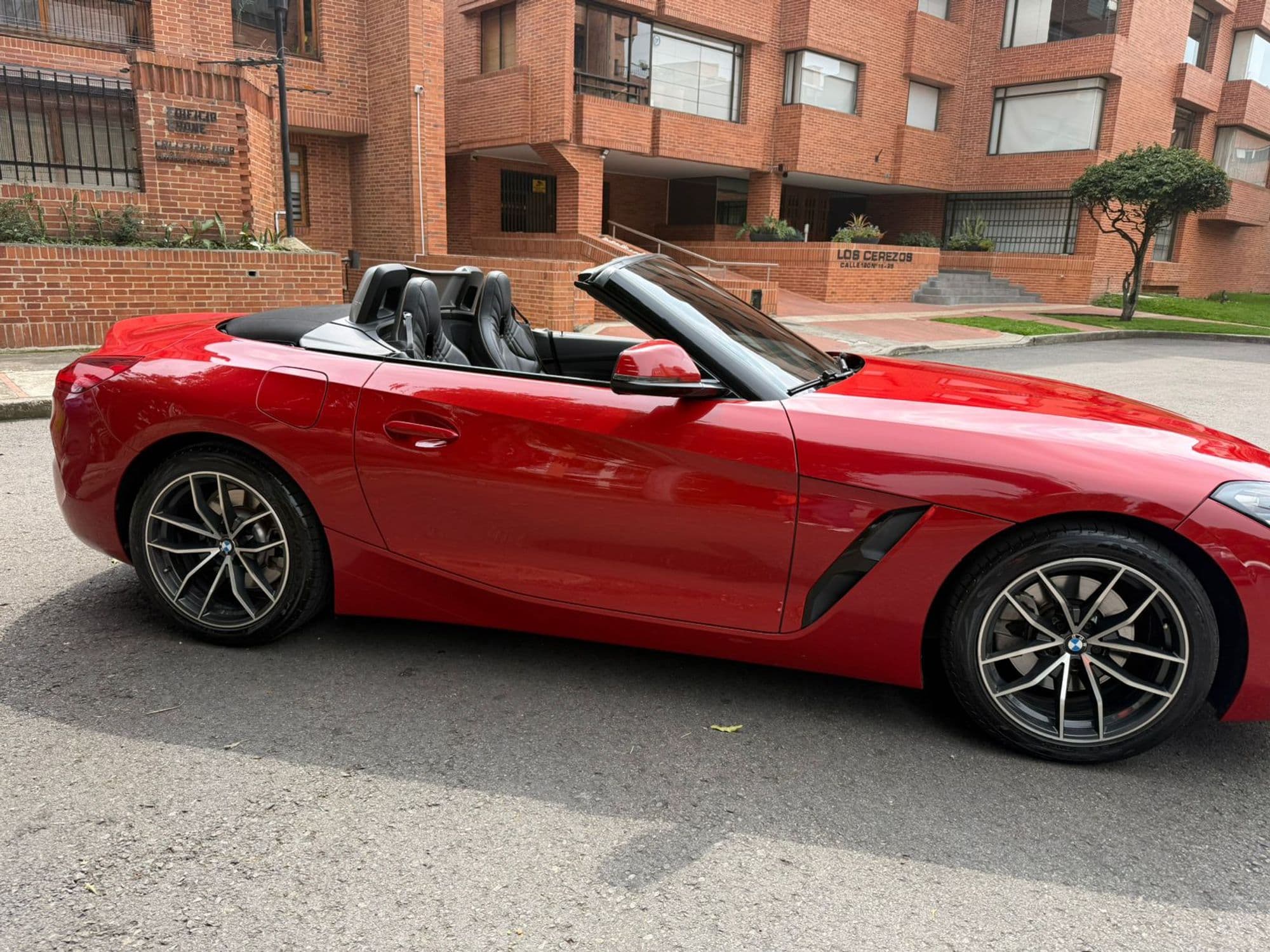 BMW Z4 xdrive20i 2020 - imagen 1