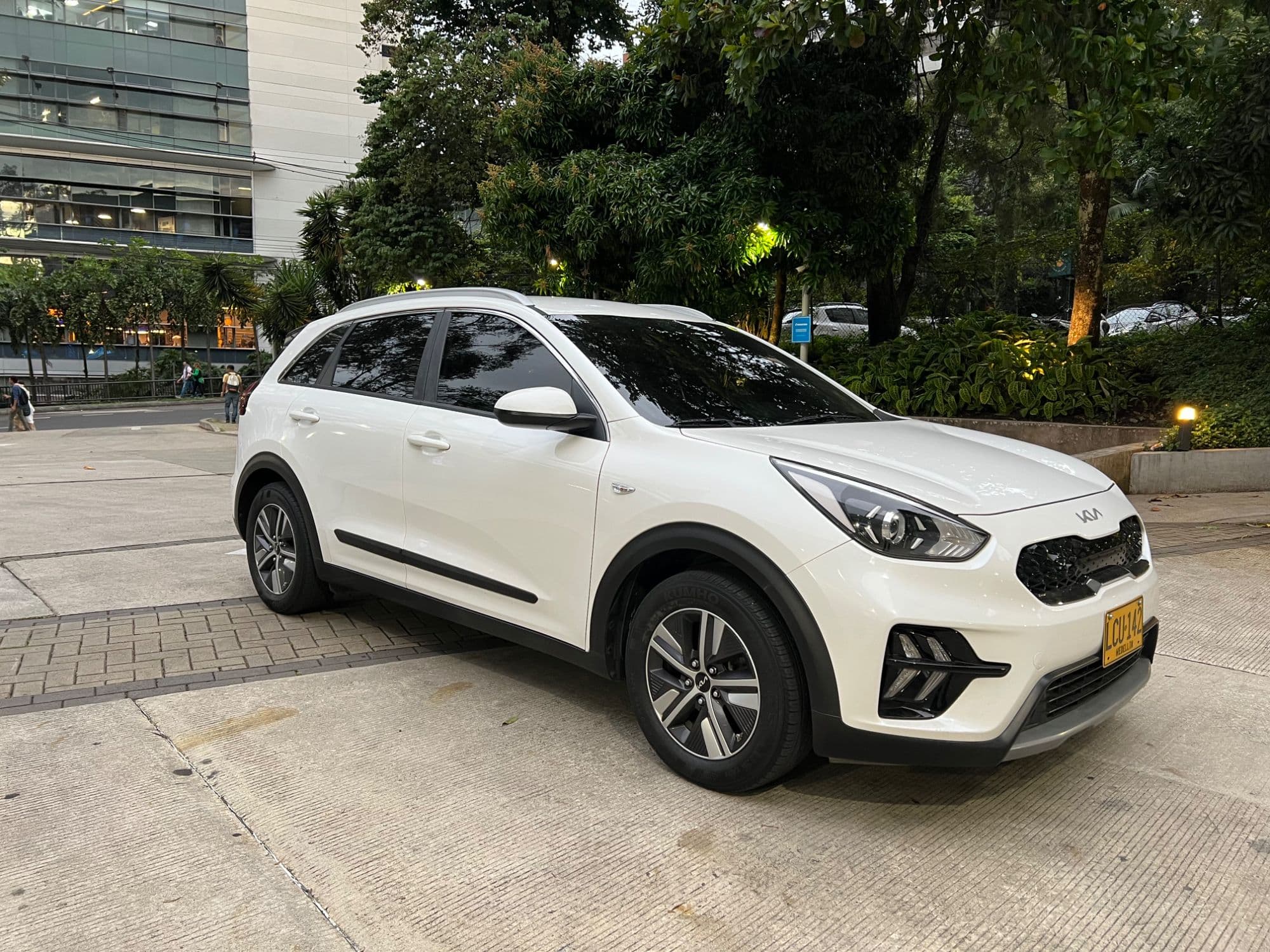 Kia niro emotion hibrida - imagen 1