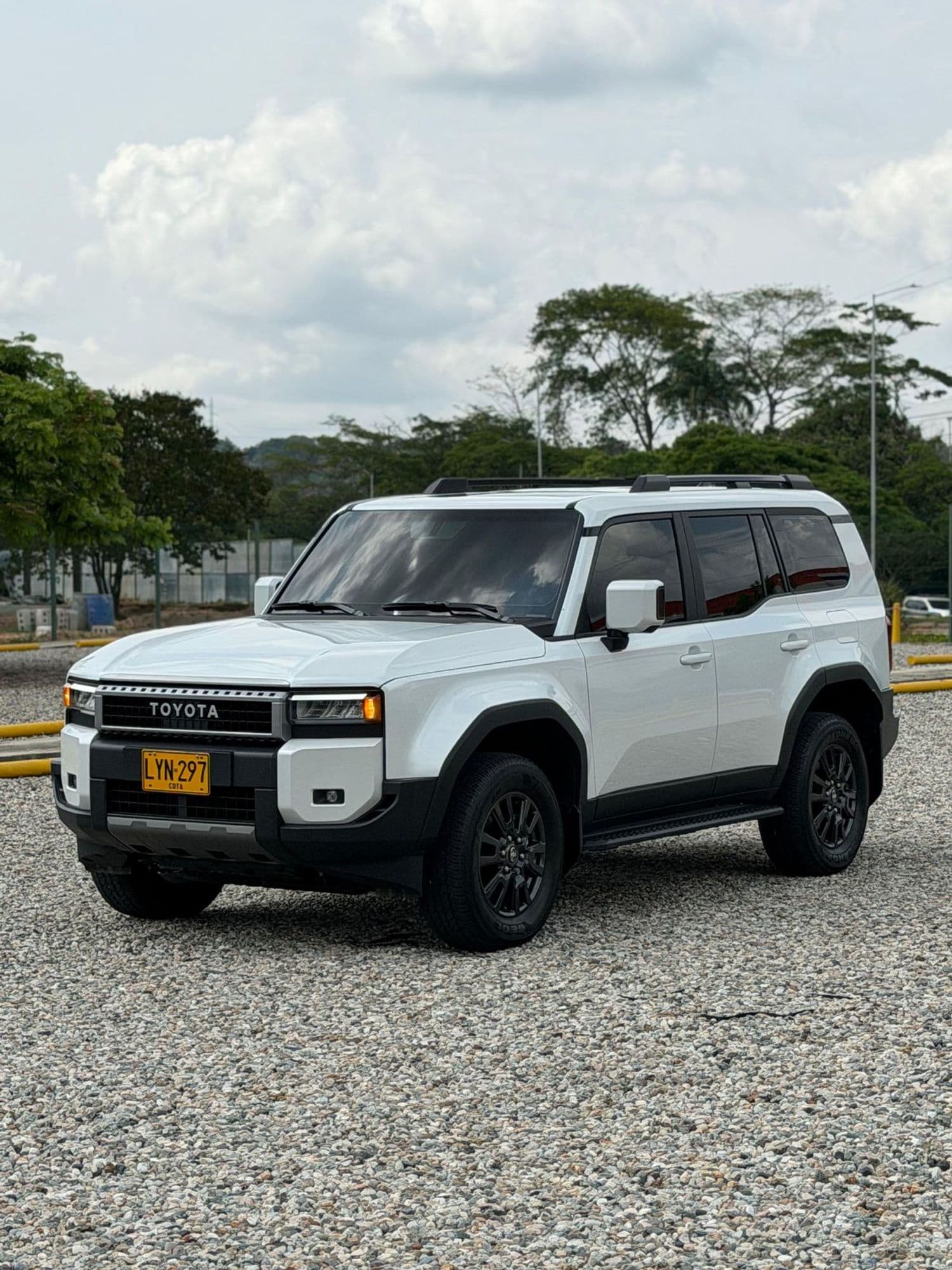 TOYOTA PRADO TXL LC250 - imagen 1