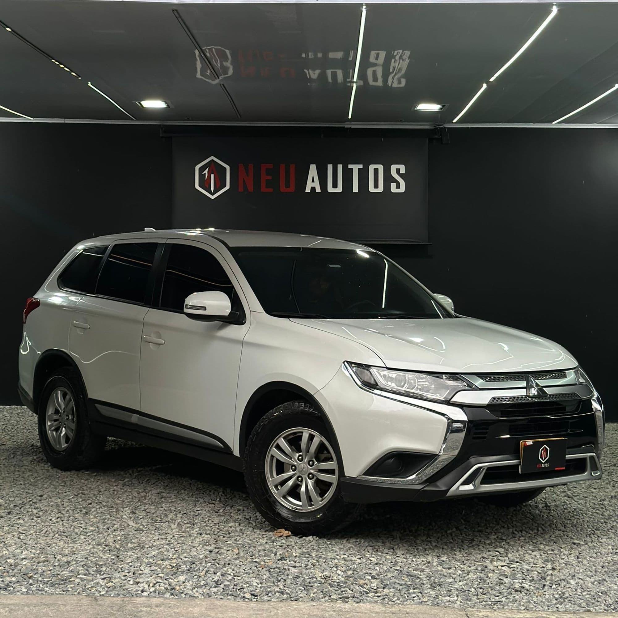 MITSUBISHI OUTLANDER KAITEKI 4X4 2022 - imagen 1