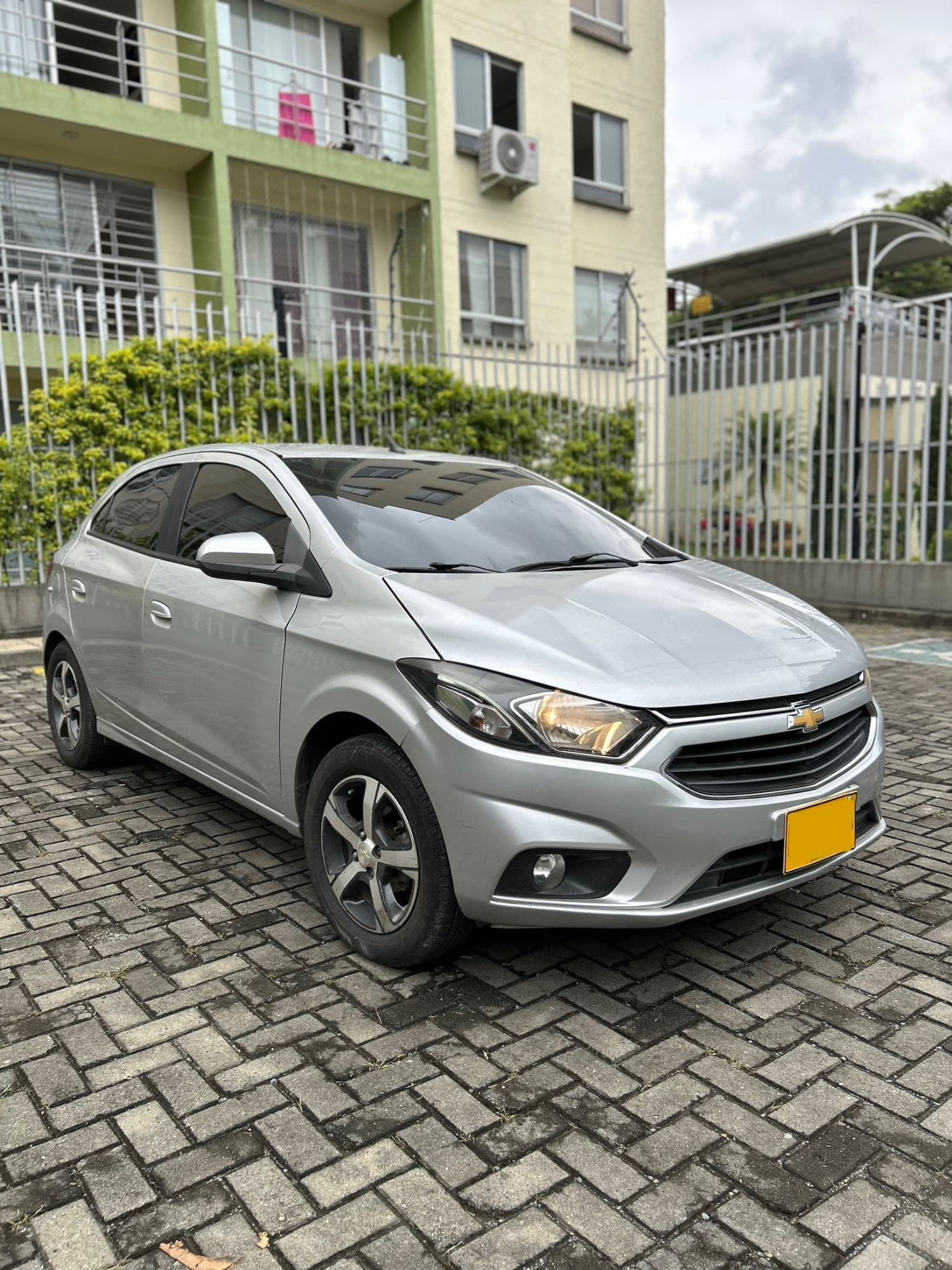 Chevrolet ONIX LTZ 2018 - imagen 1