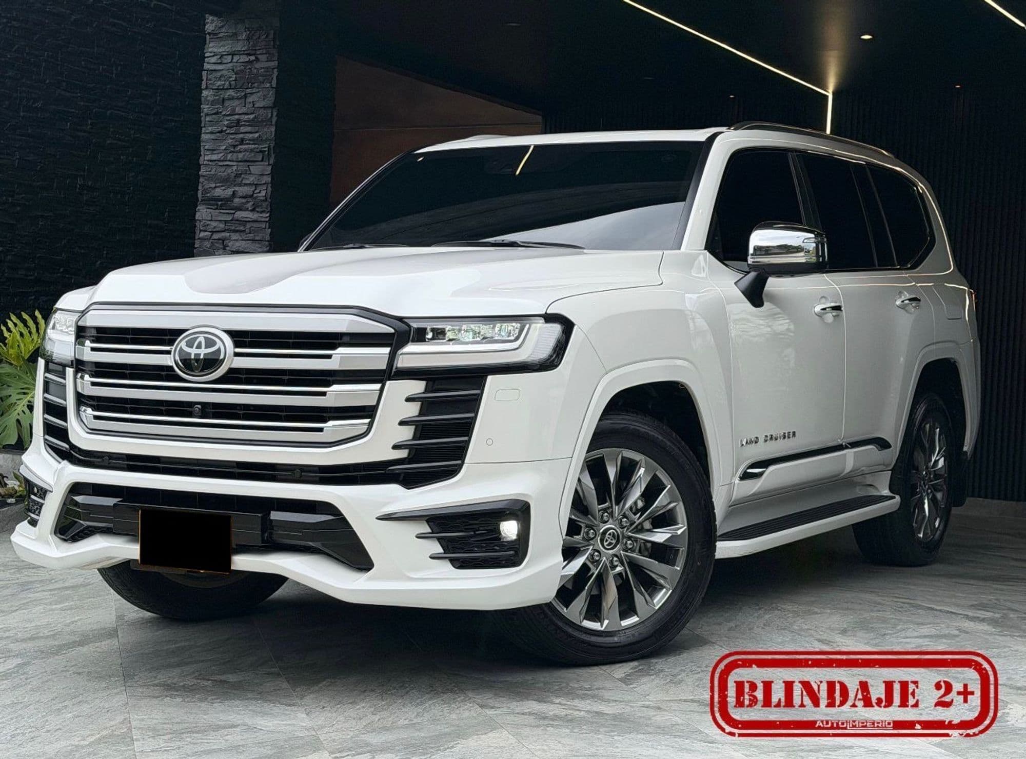 Toyota sahara LC300 VXR AEROKIT 2024 Blindada - imagen 1