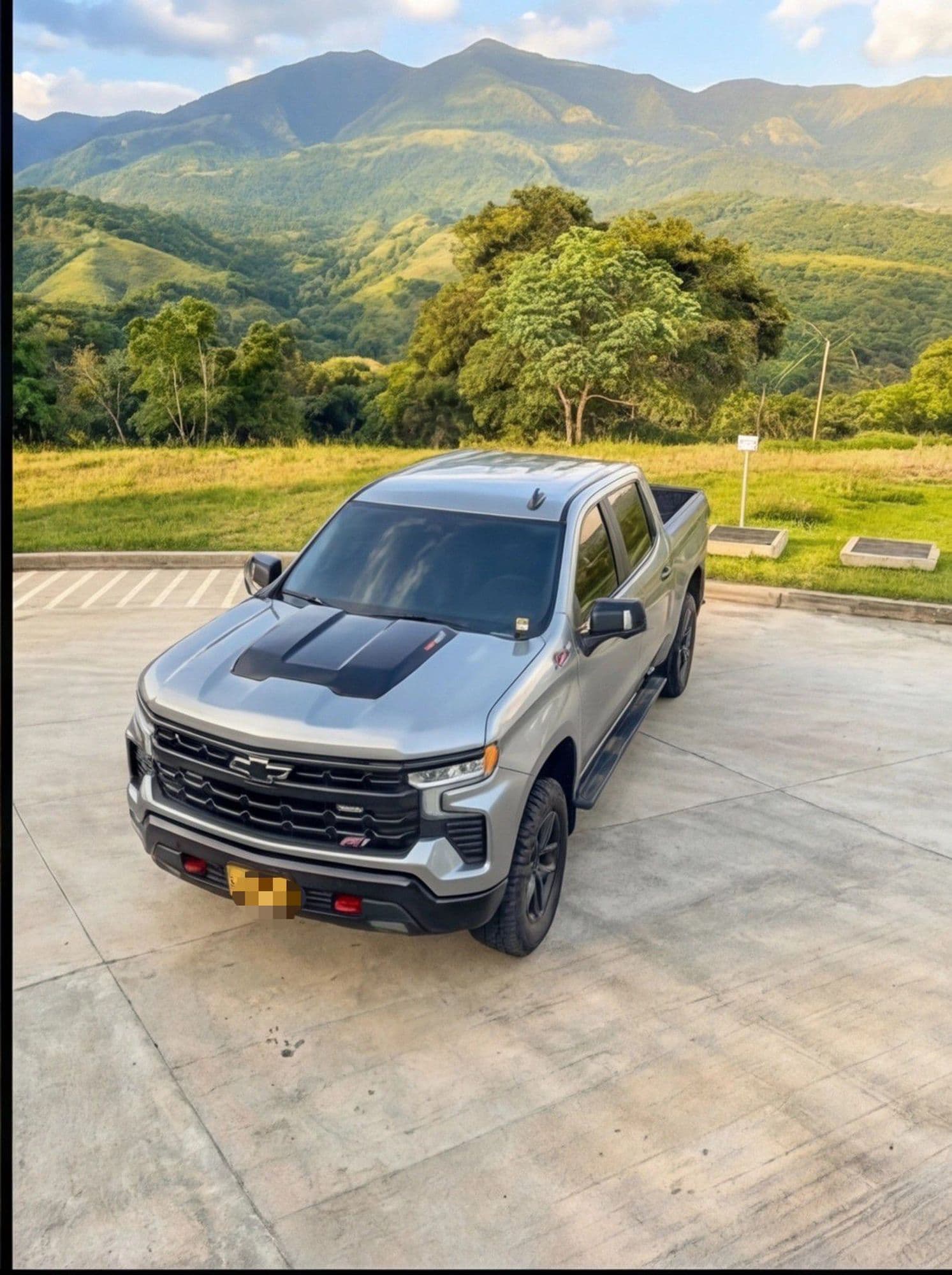 CHEVROLET SILVERADO Z71 2024 - imagen 1
