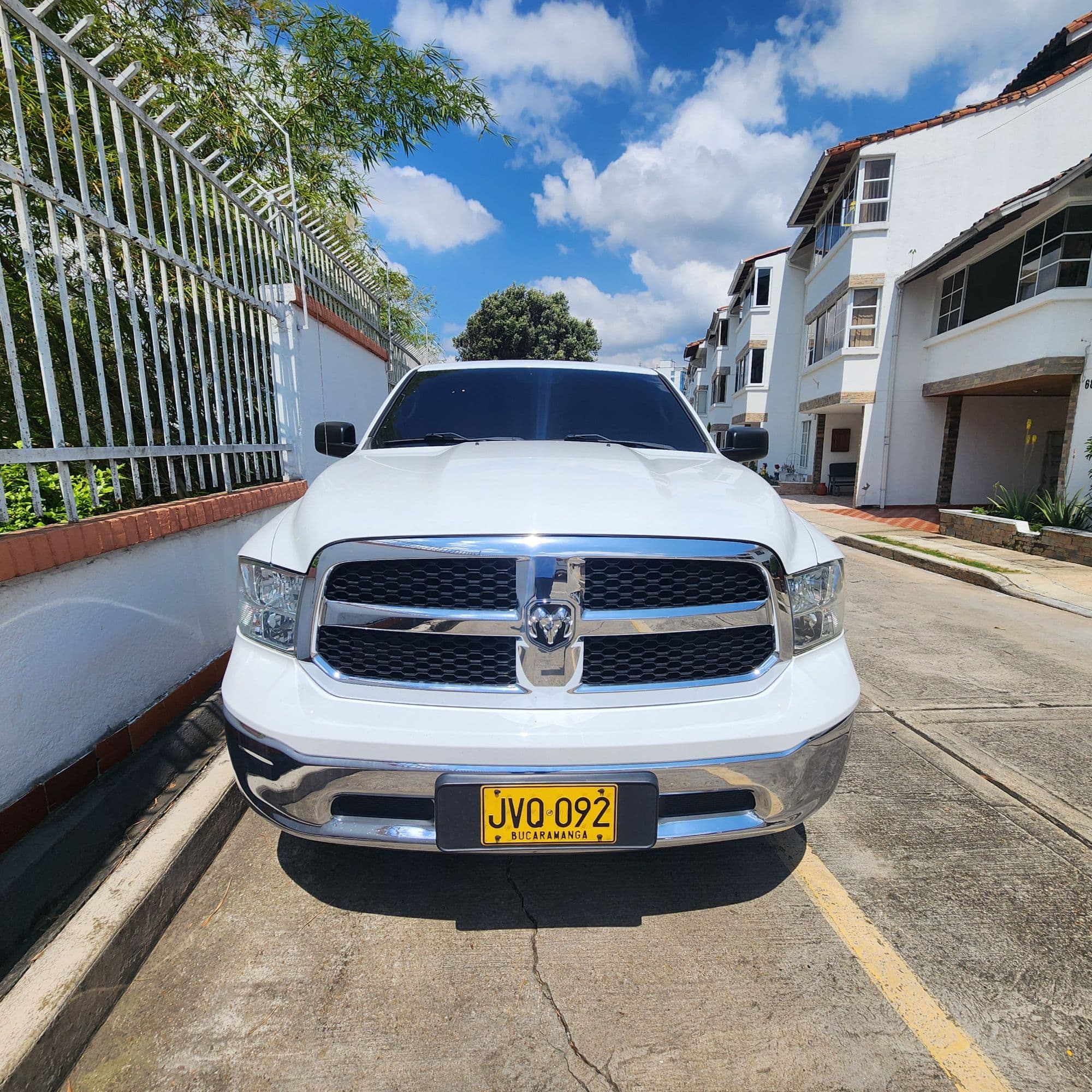 Dodge Ram 1500 - imagen 1