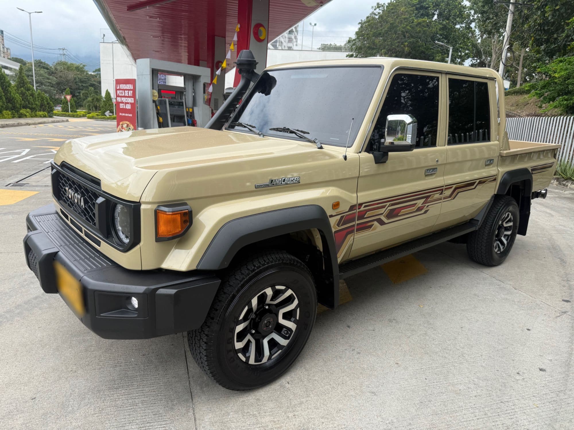 TOYOTA LAND CRUISER VDJ79 LX - imagen 1