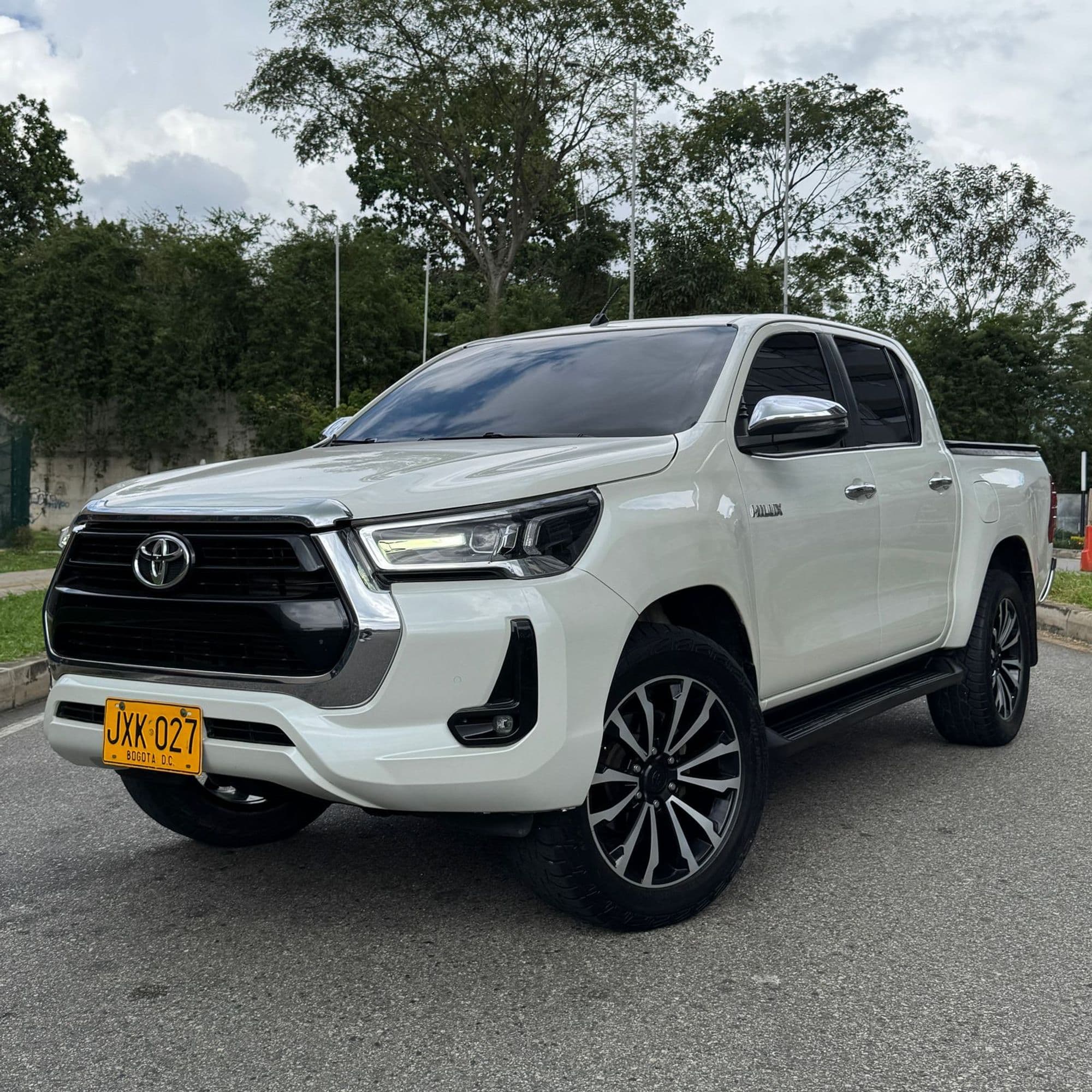 Toyota Hilux SRX 2.8 diesel 2021 - imagen 1