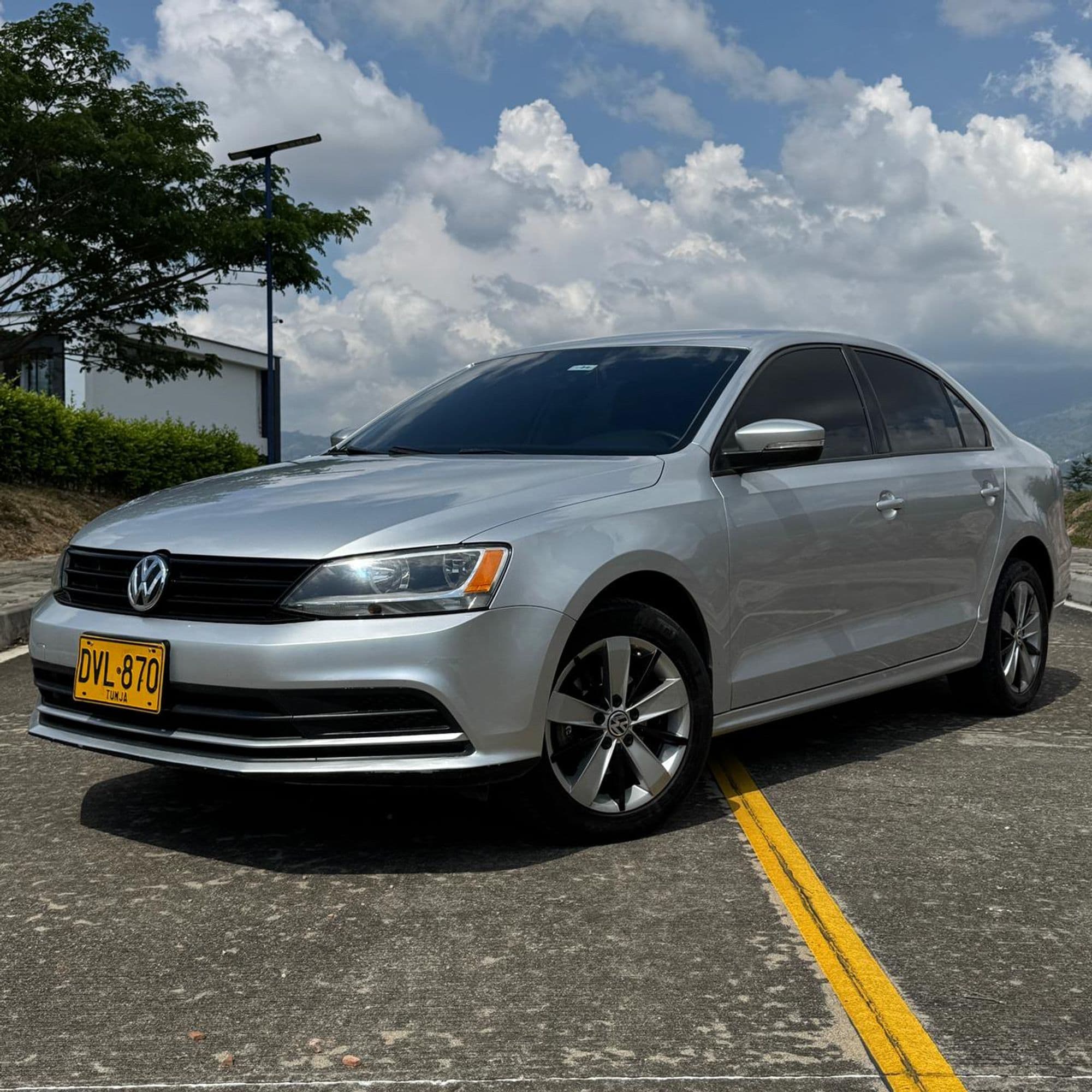 Volkswagen JETTA 2016 automatico - imagen 1