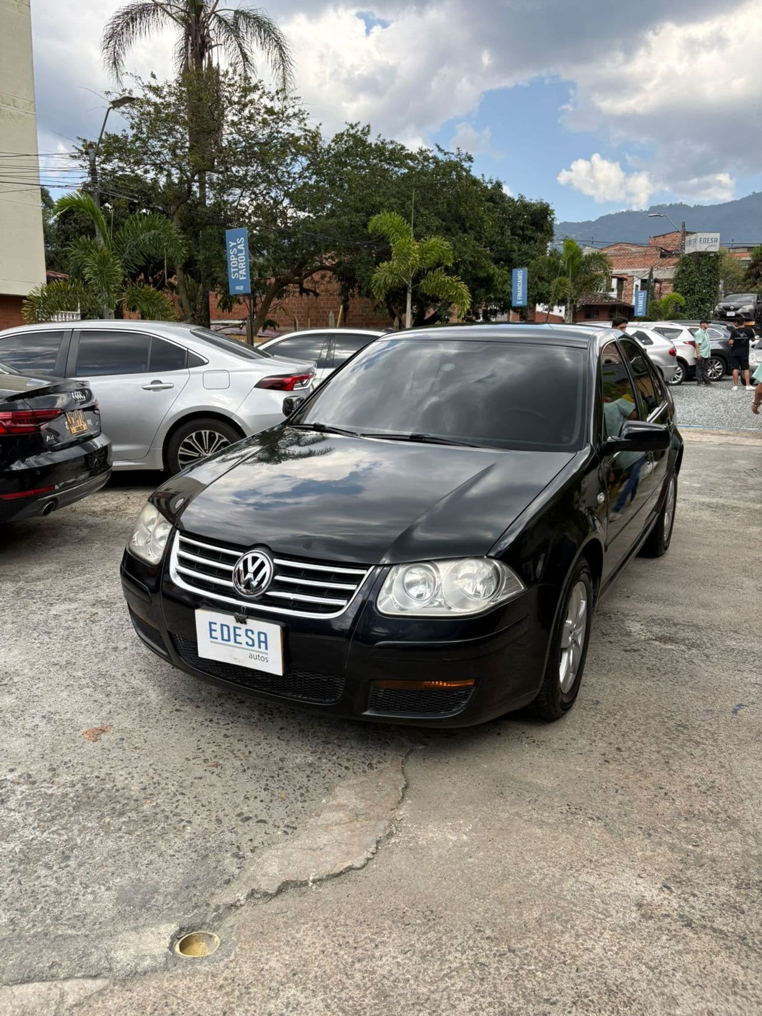 VOLKSWAGEN JETTA CLÁSICO MT - imagen 1