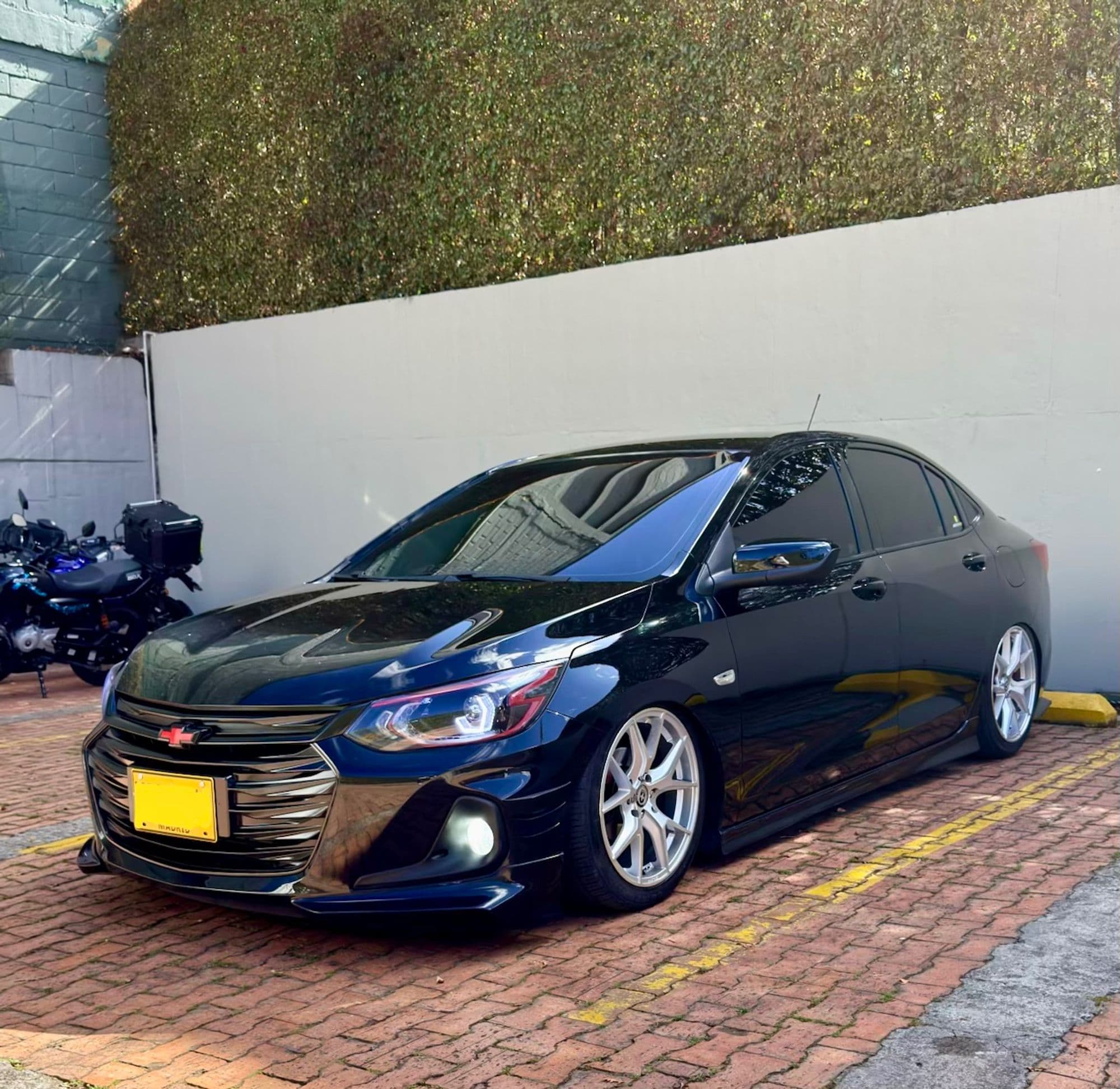 Chevrolet Onix Turbo - imagen 1