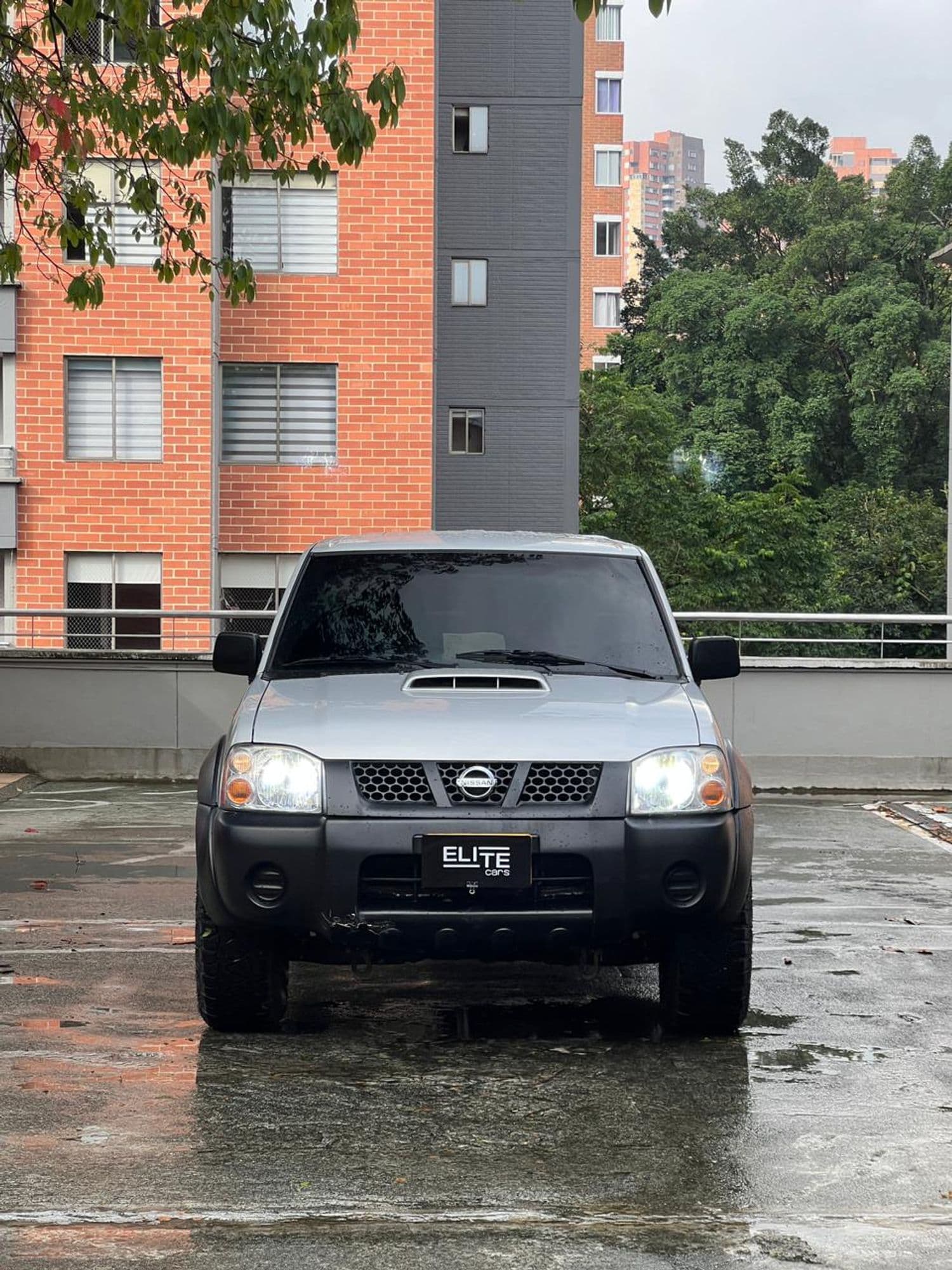 Nissan Frontier NP300 2015 - imagen 1