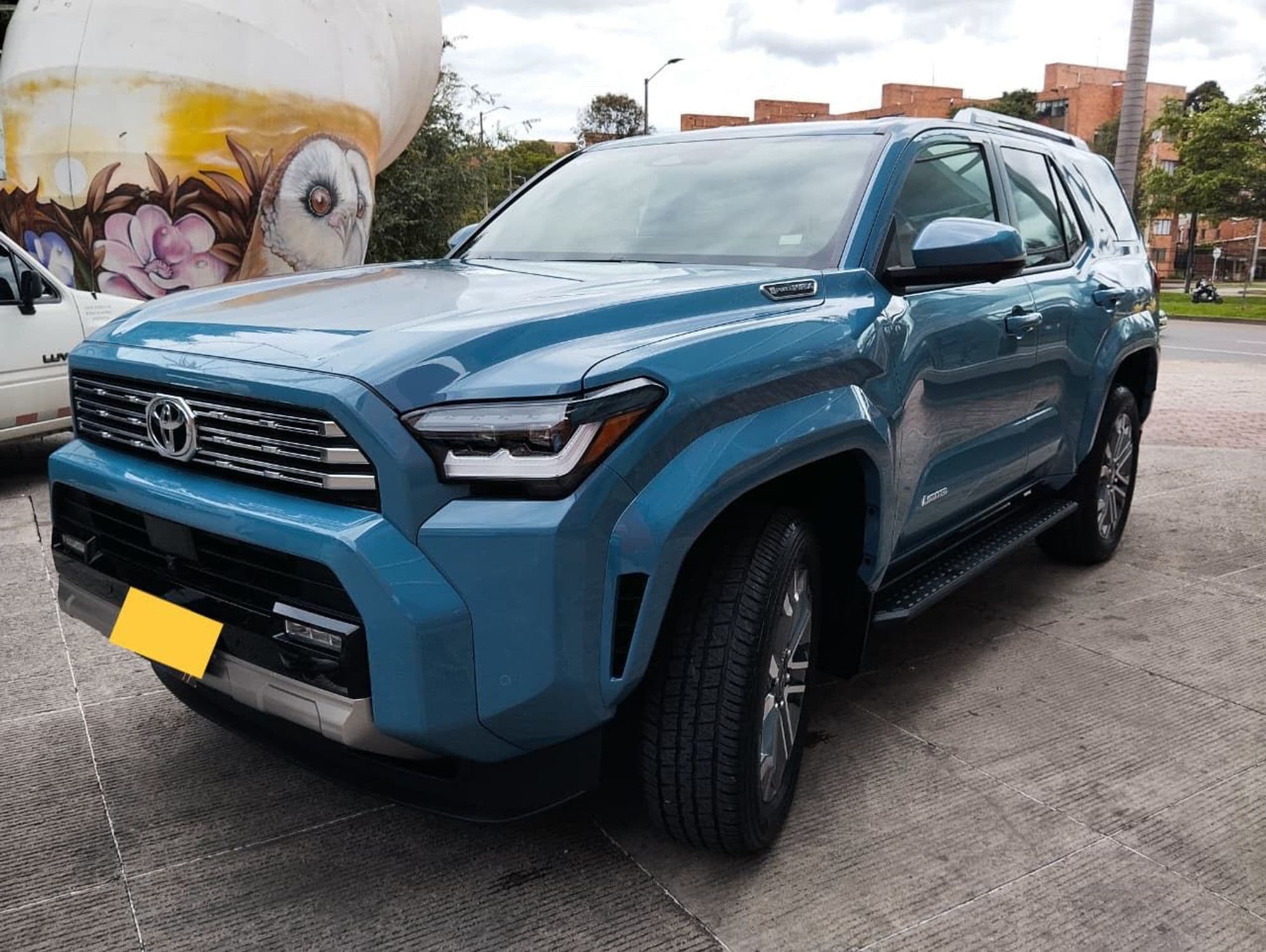 Toyota 4 Runner Limited iForce Max 2025 - imagen 1