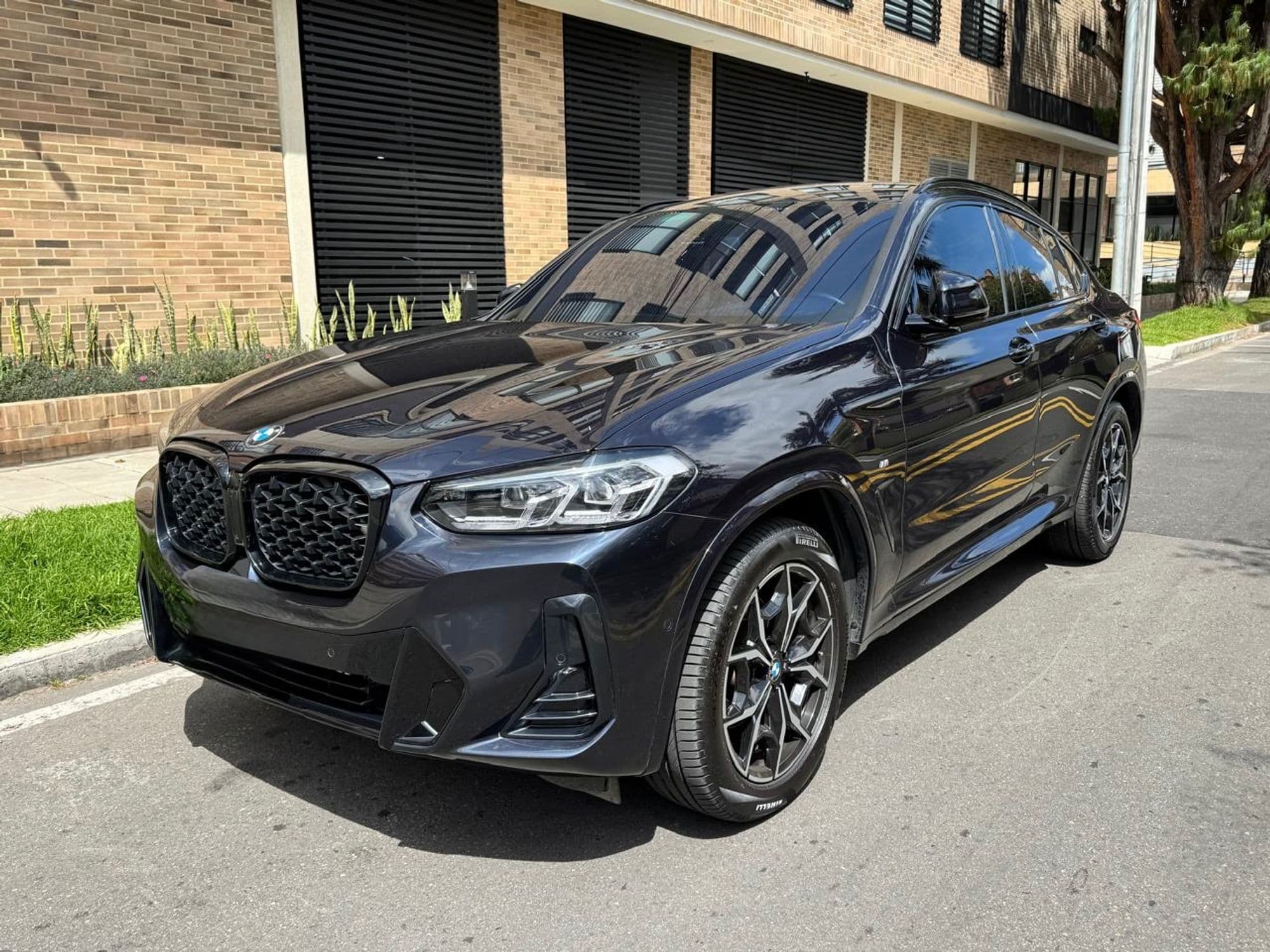 BMW X4 XDrive30i - 2023 - imagen 1