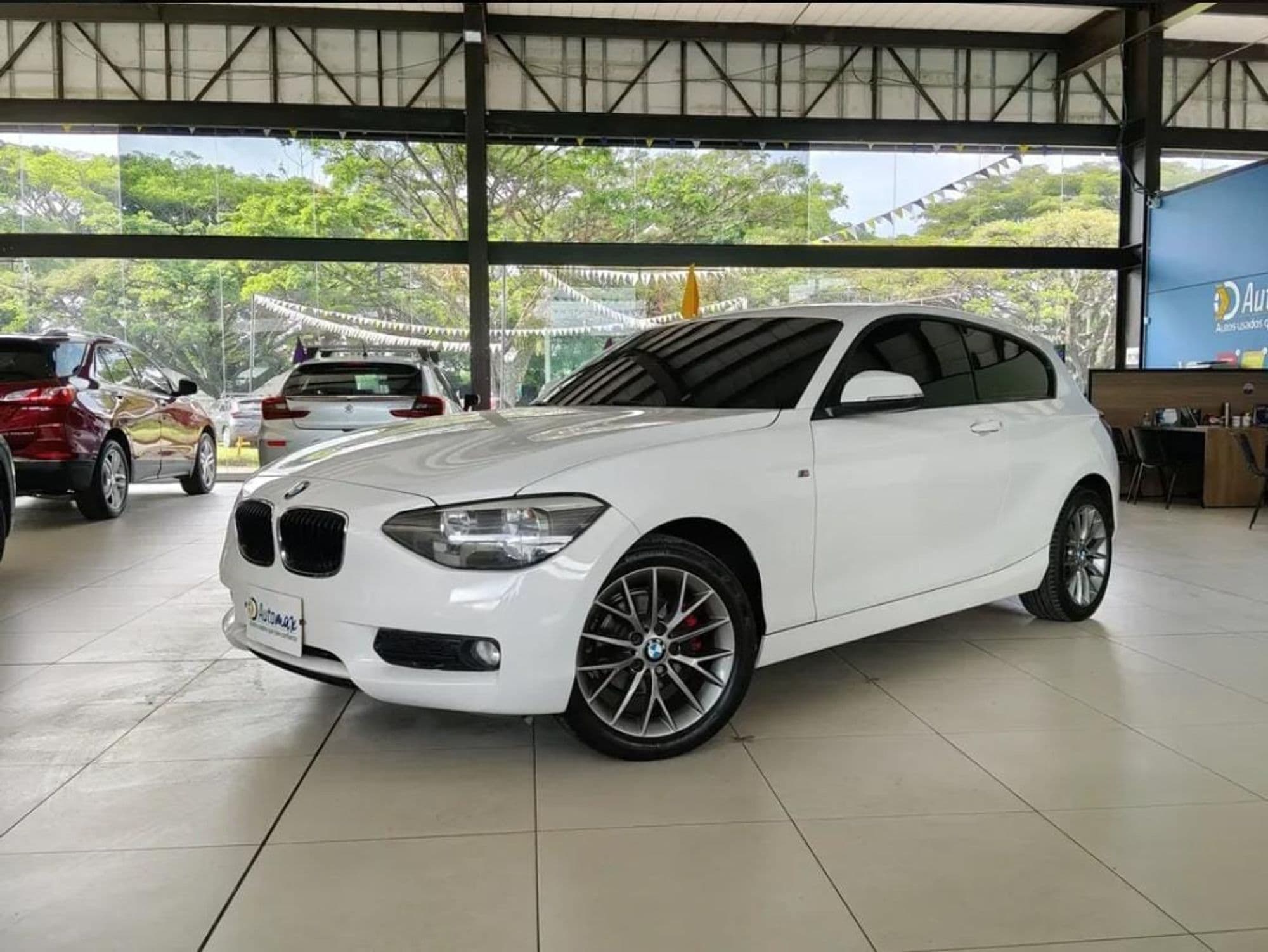 BMW 116i 2014 - imagen 1