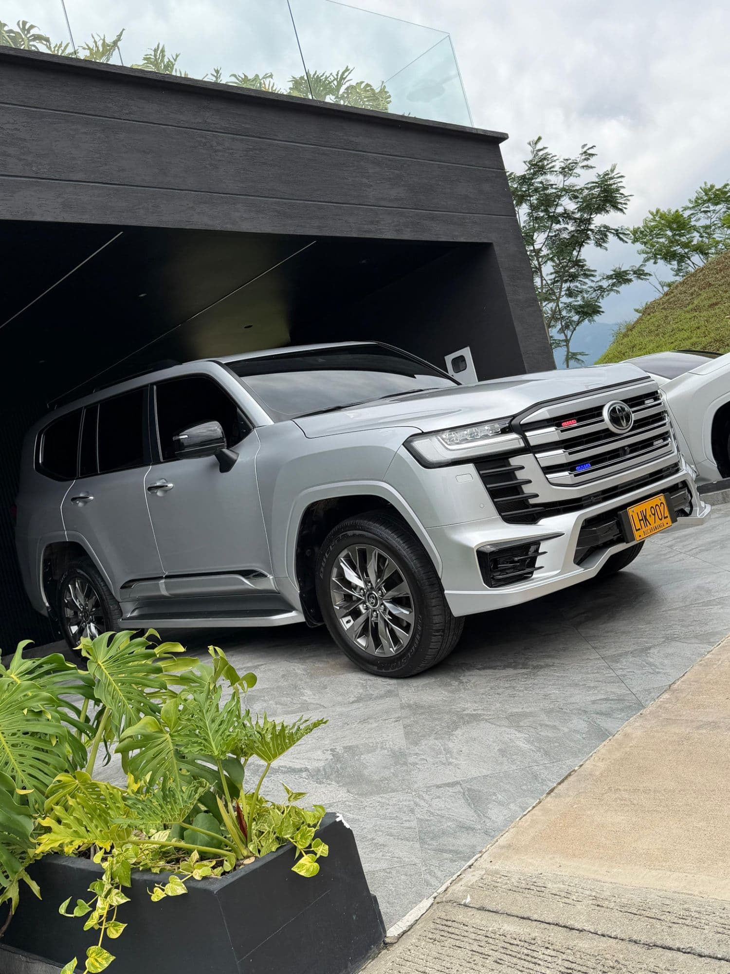 Toyota Sahara LC 300 Zx 2024 diesel - imagen 1