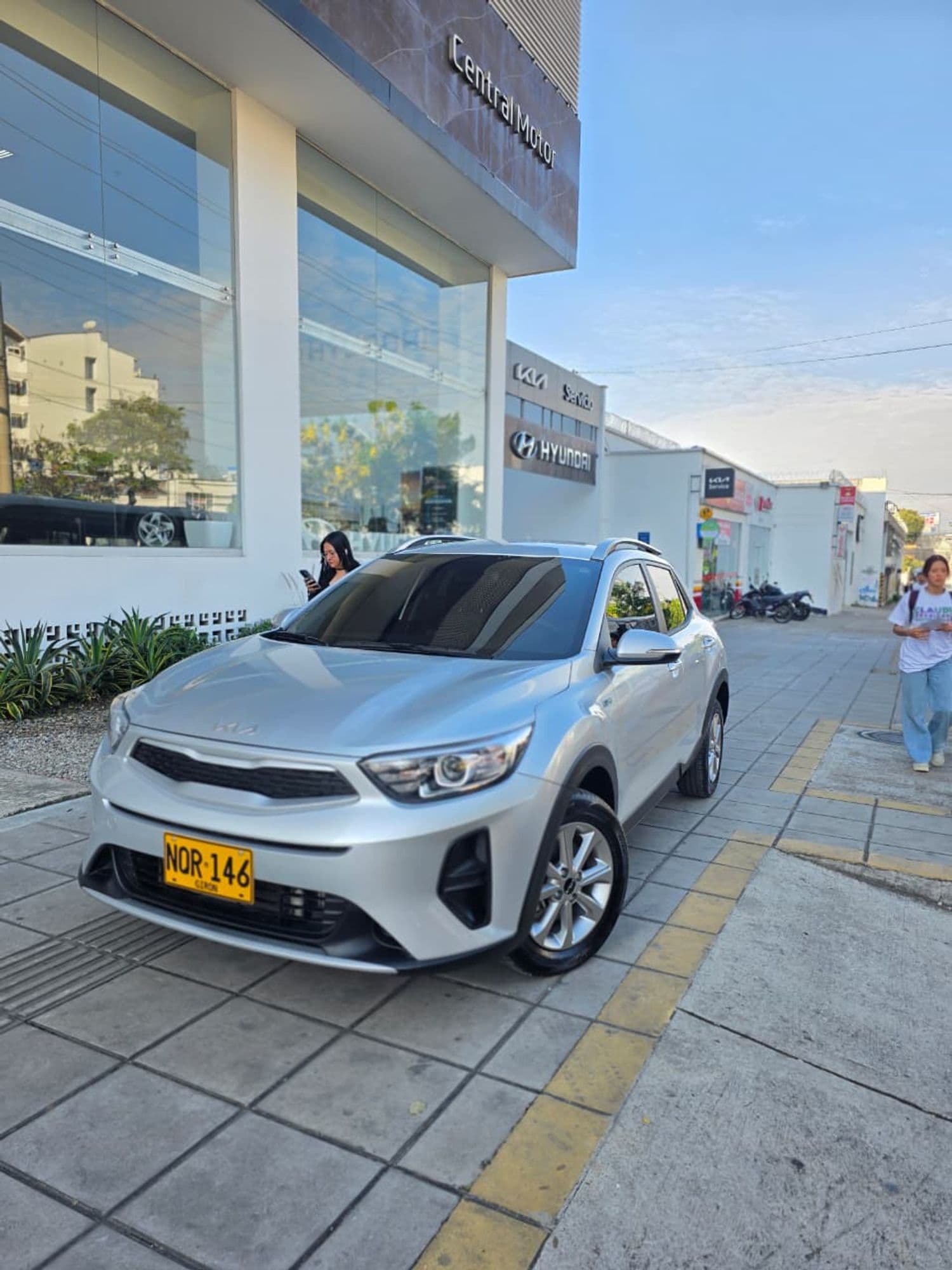 KIA STONIC DESIRE 1.0 ECO HYBRID 4X2 MECANICA - imagen 1