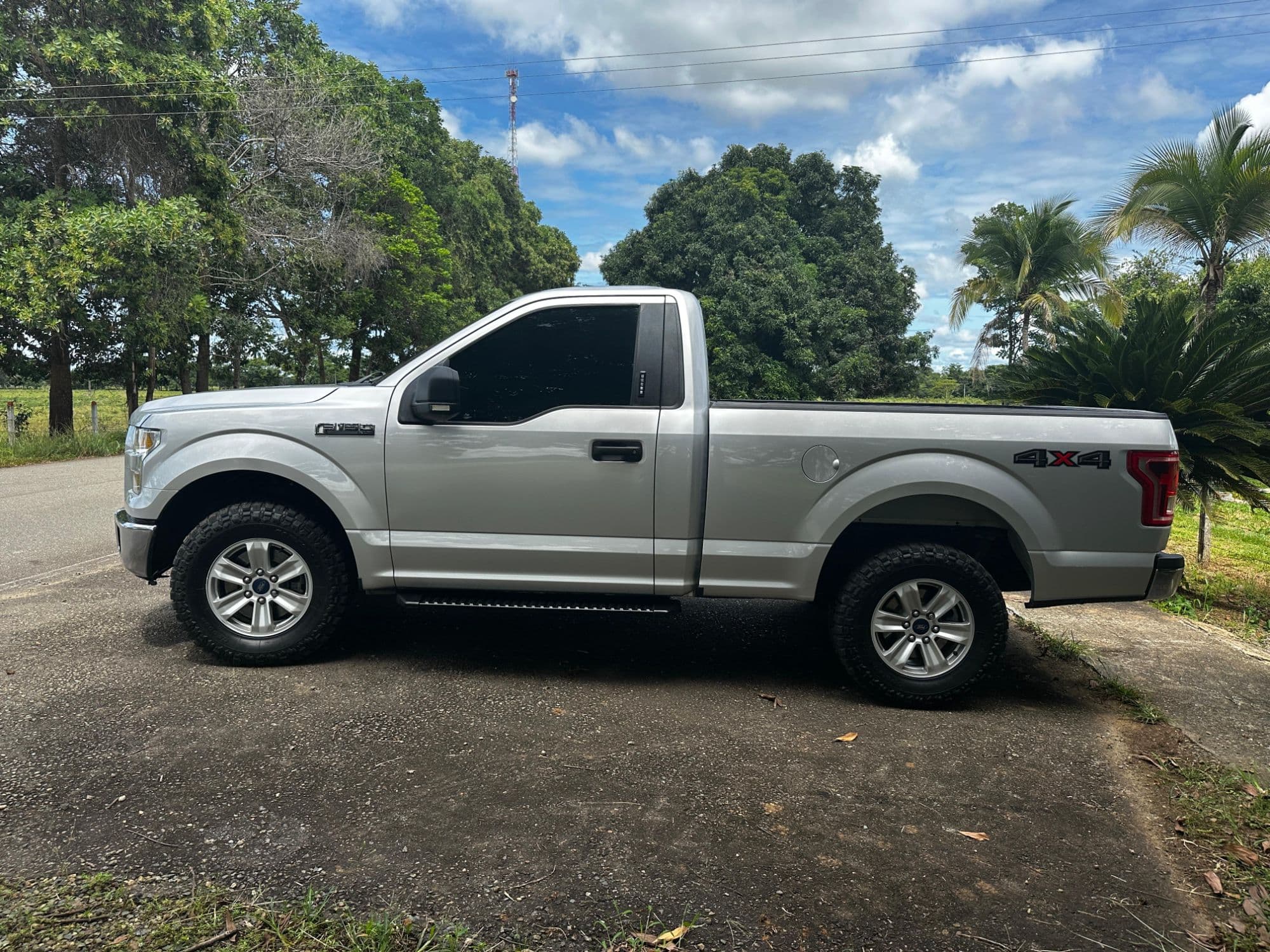 Ford f 150 xlt 2017 - imagen 1
