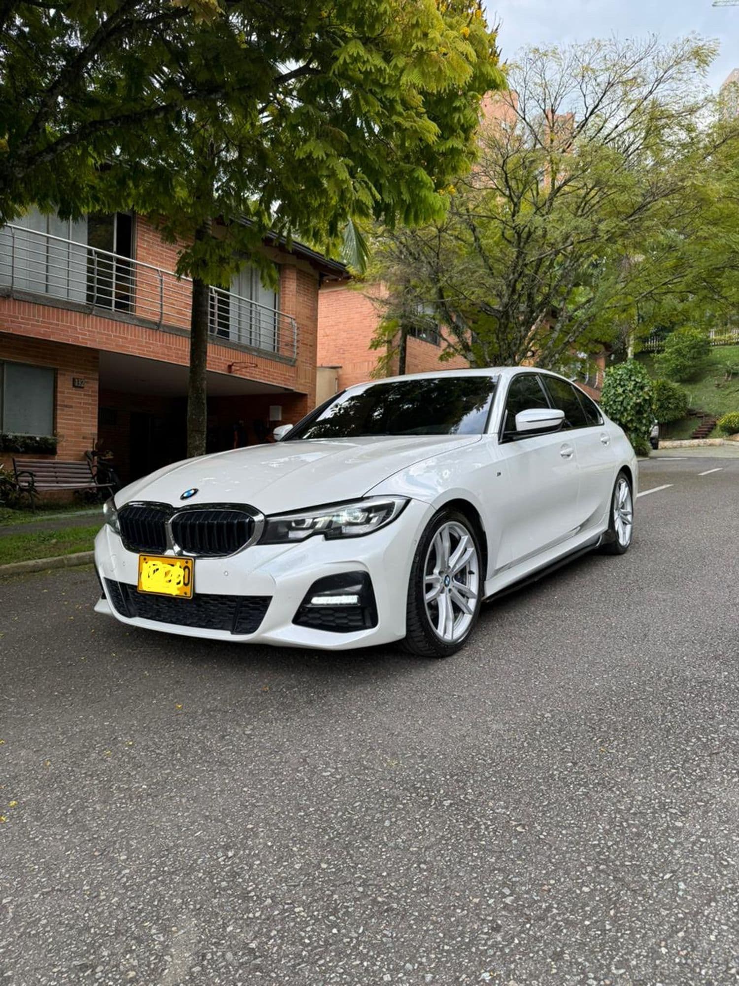 BMW 330i paquete M 2020 - imagen 1