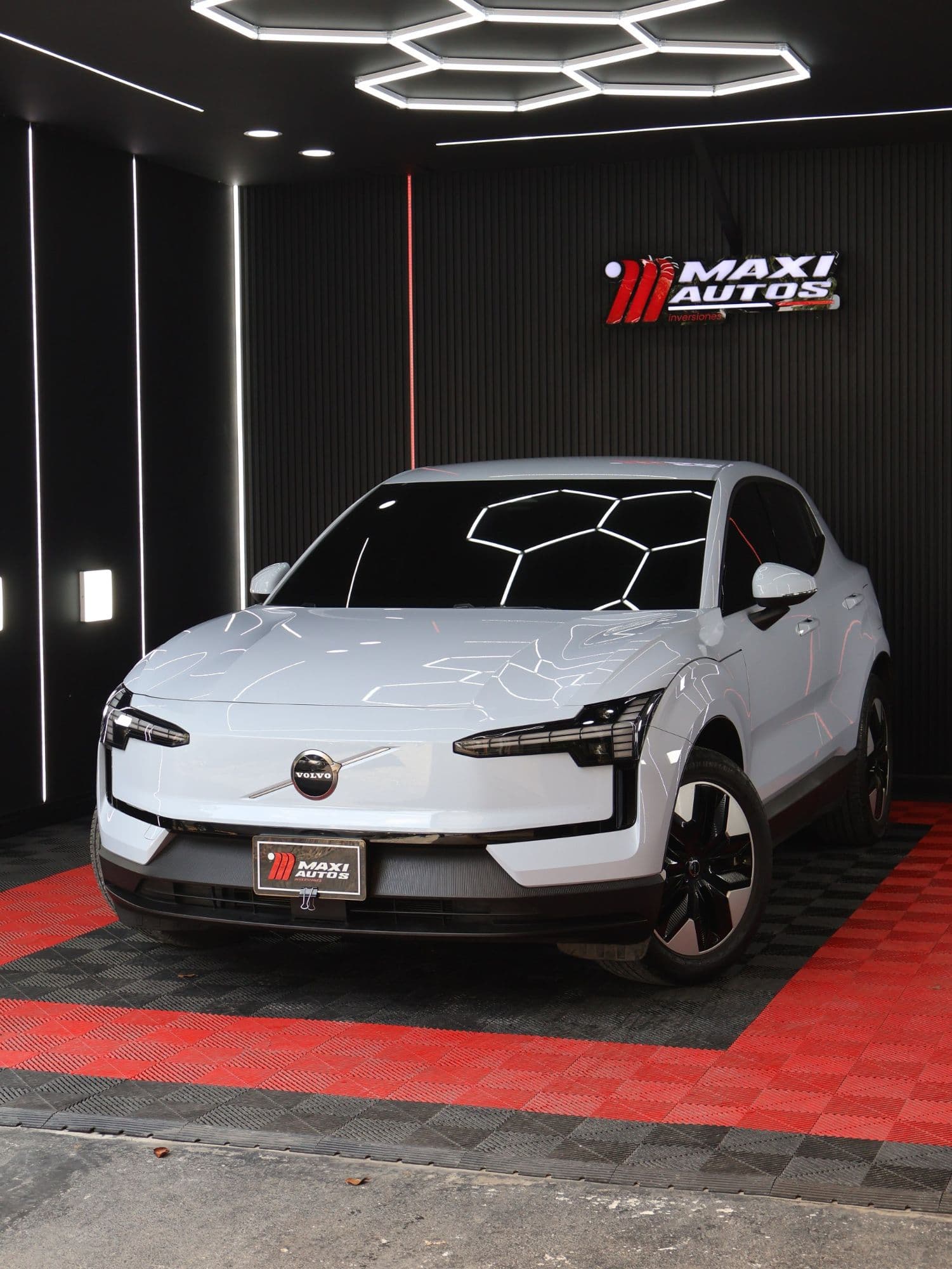 Volvo EX30 Core Rango Extendido Electrica - imagen 1