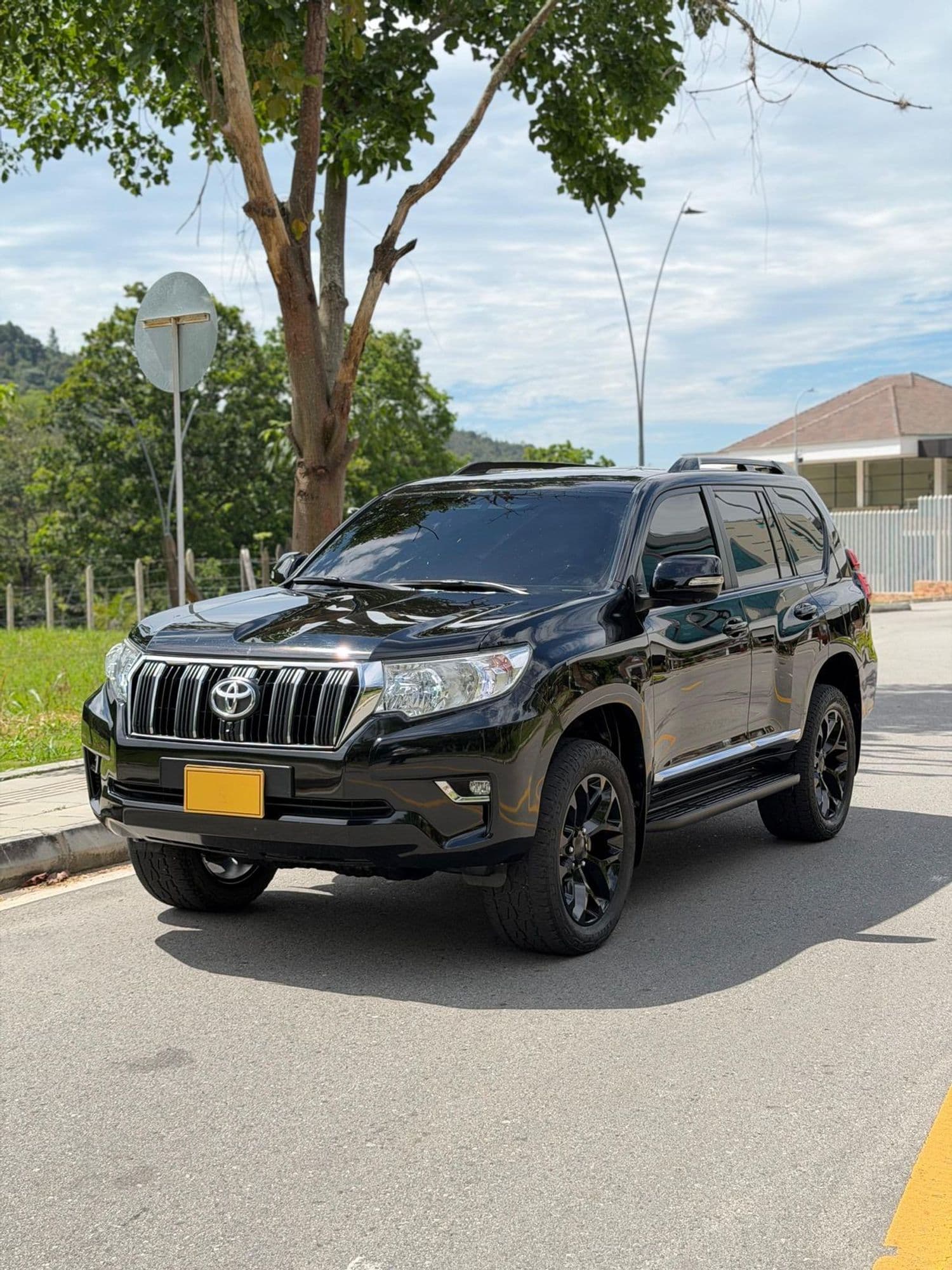TOYOTA PRADO TXL DIESEL - imagen 1
