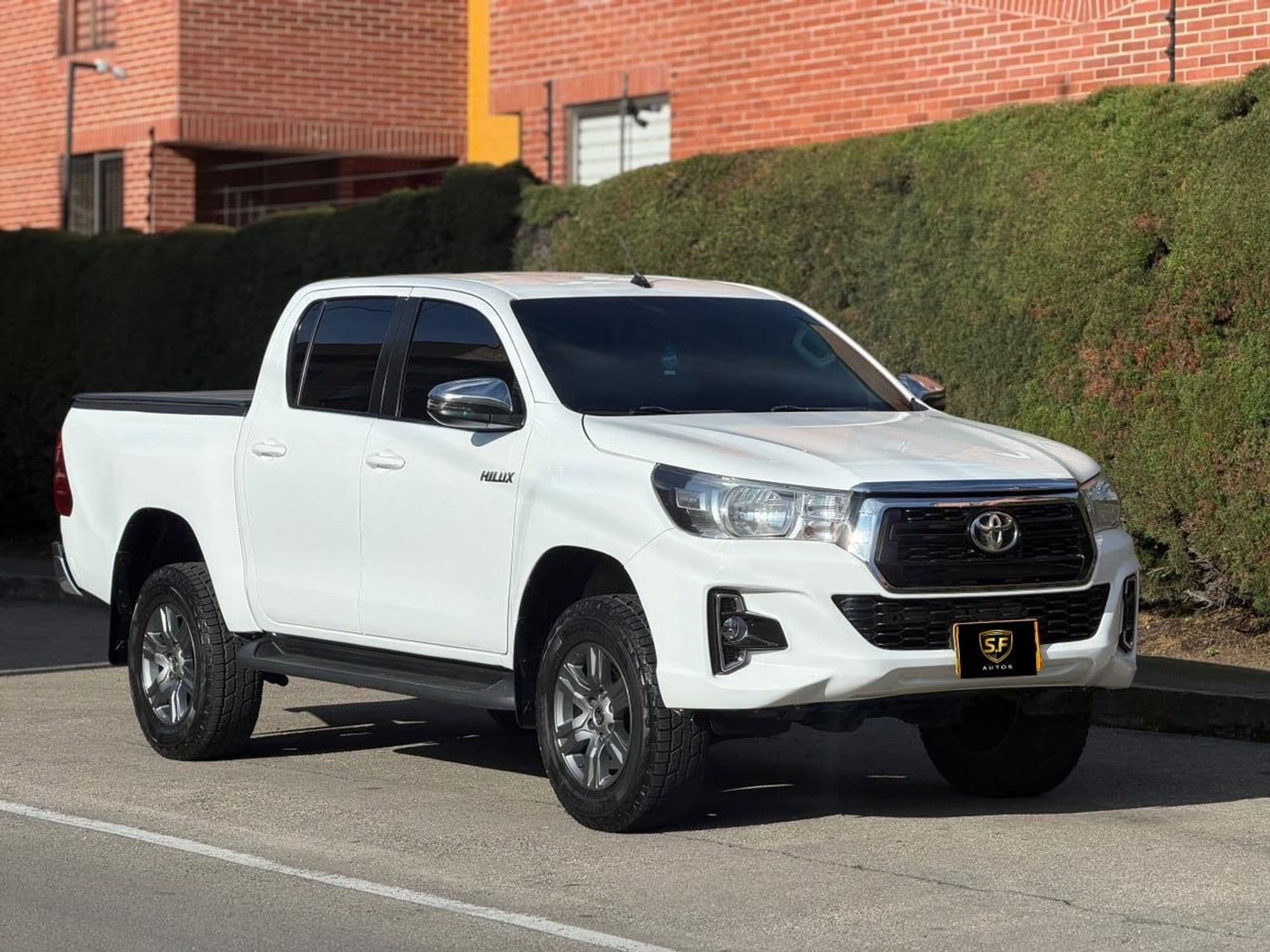 103.000 kms I Toyota I Hilux 2.4 I DIESEL 4x4 I 2019 - imagen 1