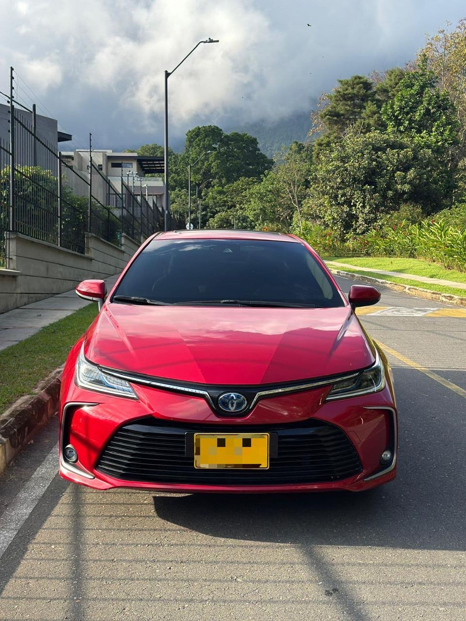 Toyota Corolla Híbrido SEG 2023 - imagen 1