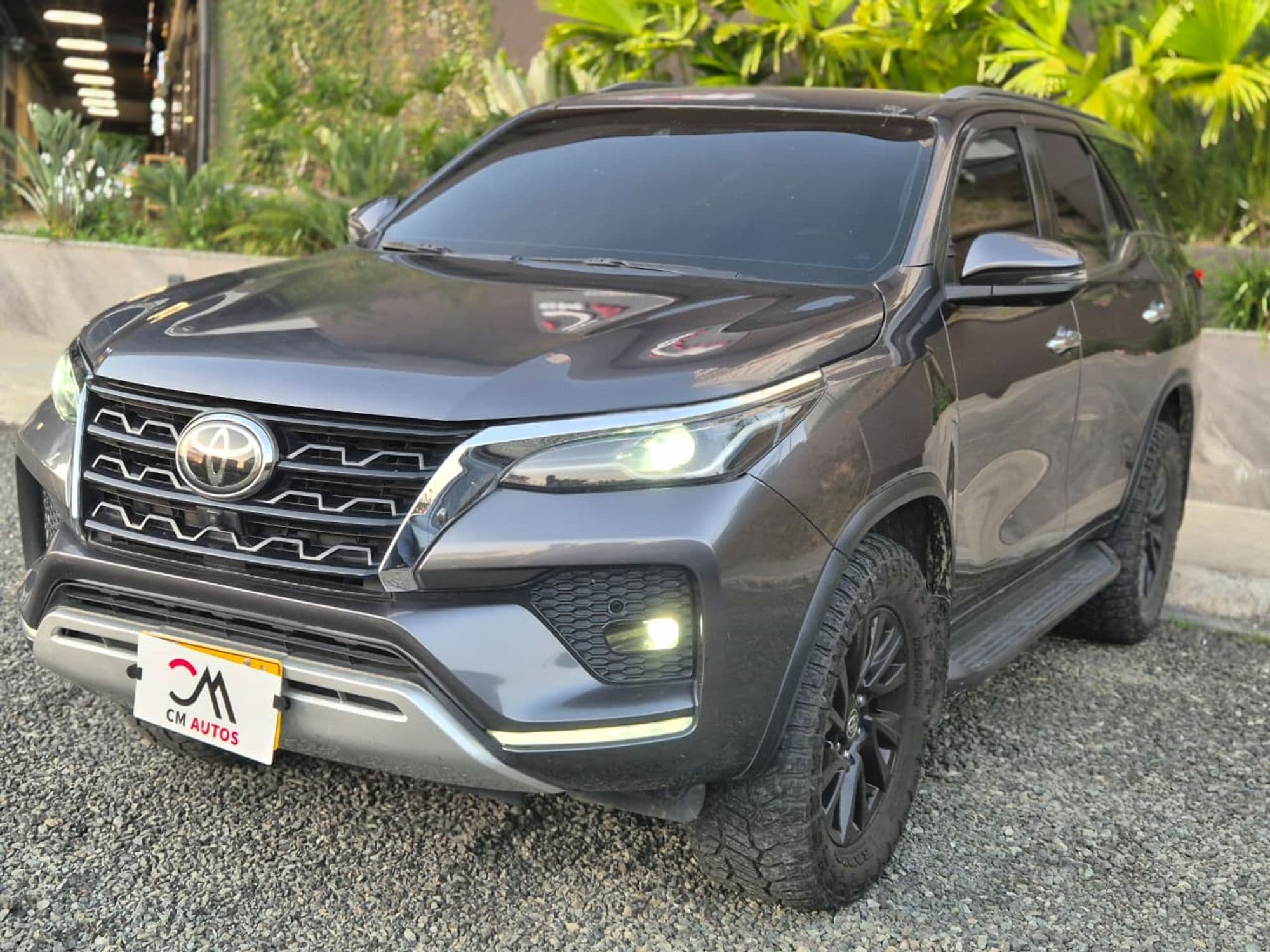 2022 Toyota Fortuner SRV 2.4 Diesel - imagen 1