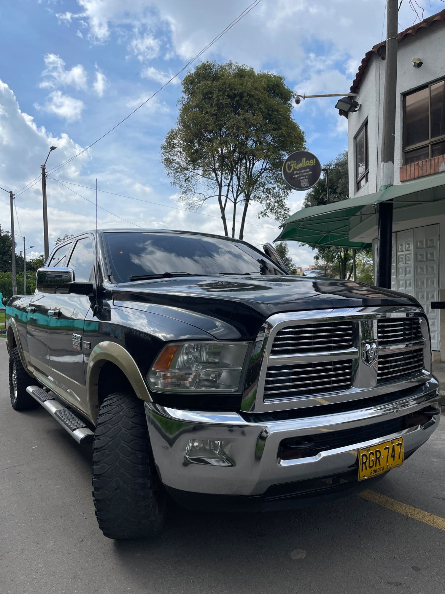 DODGE RAM 2500 - imagen 1
