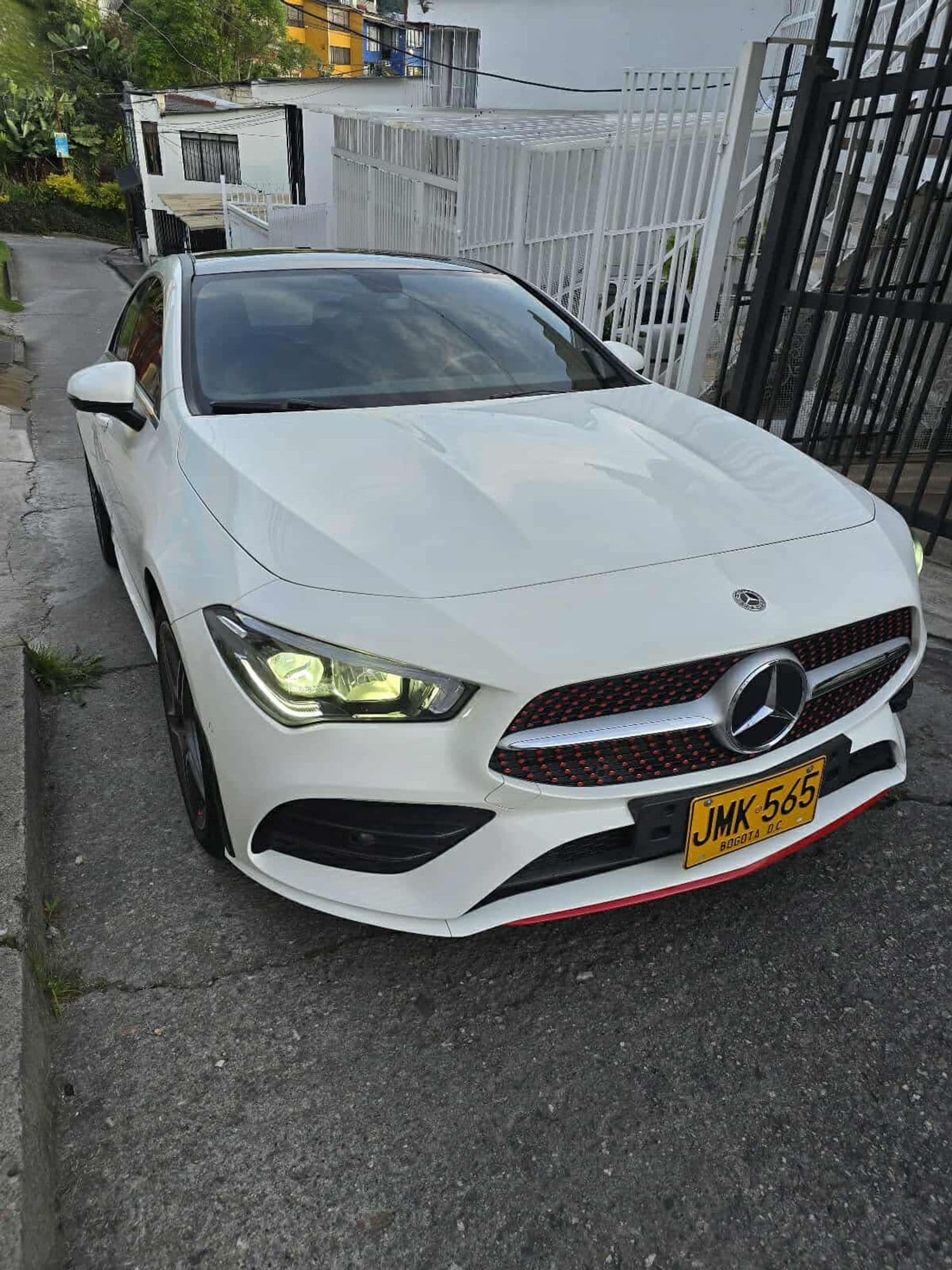 MERCEDES BENZ CLA 180 2021 - imagen 1