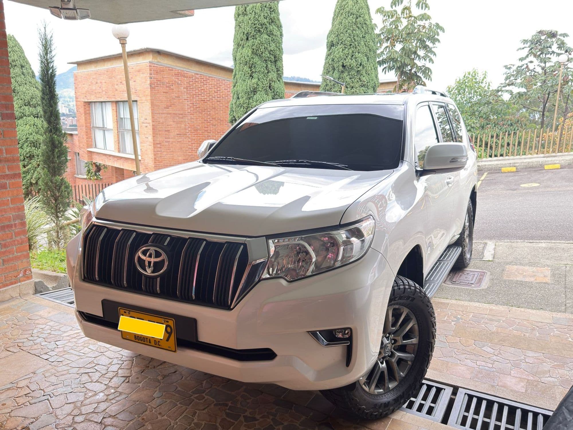 TOYOTA PRADO TXL 2023 2.8 DIESEL AUTOMATICA - imagen 1
