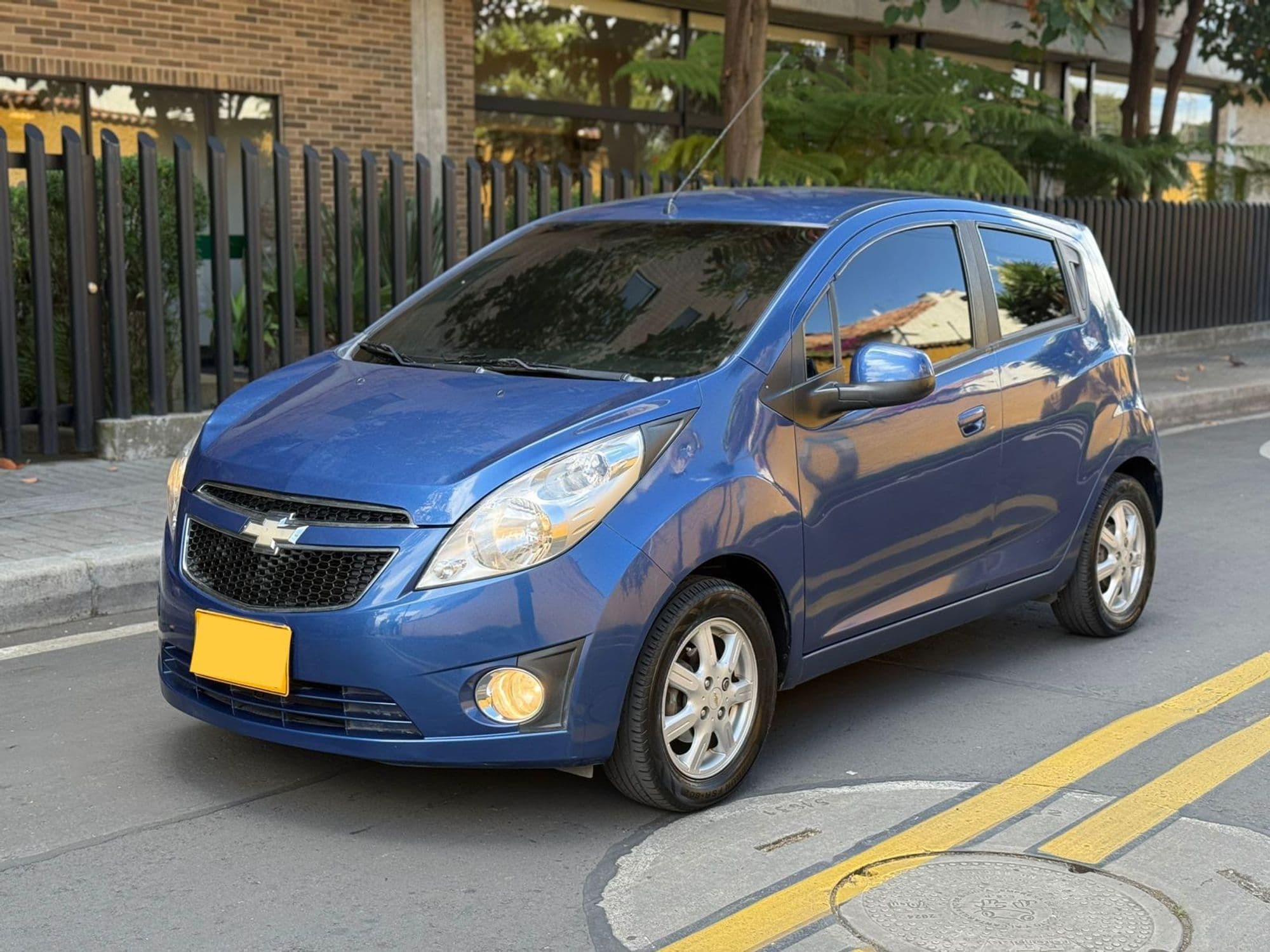 Chevrolet Spark GT LTZ 2012 - imagen 1