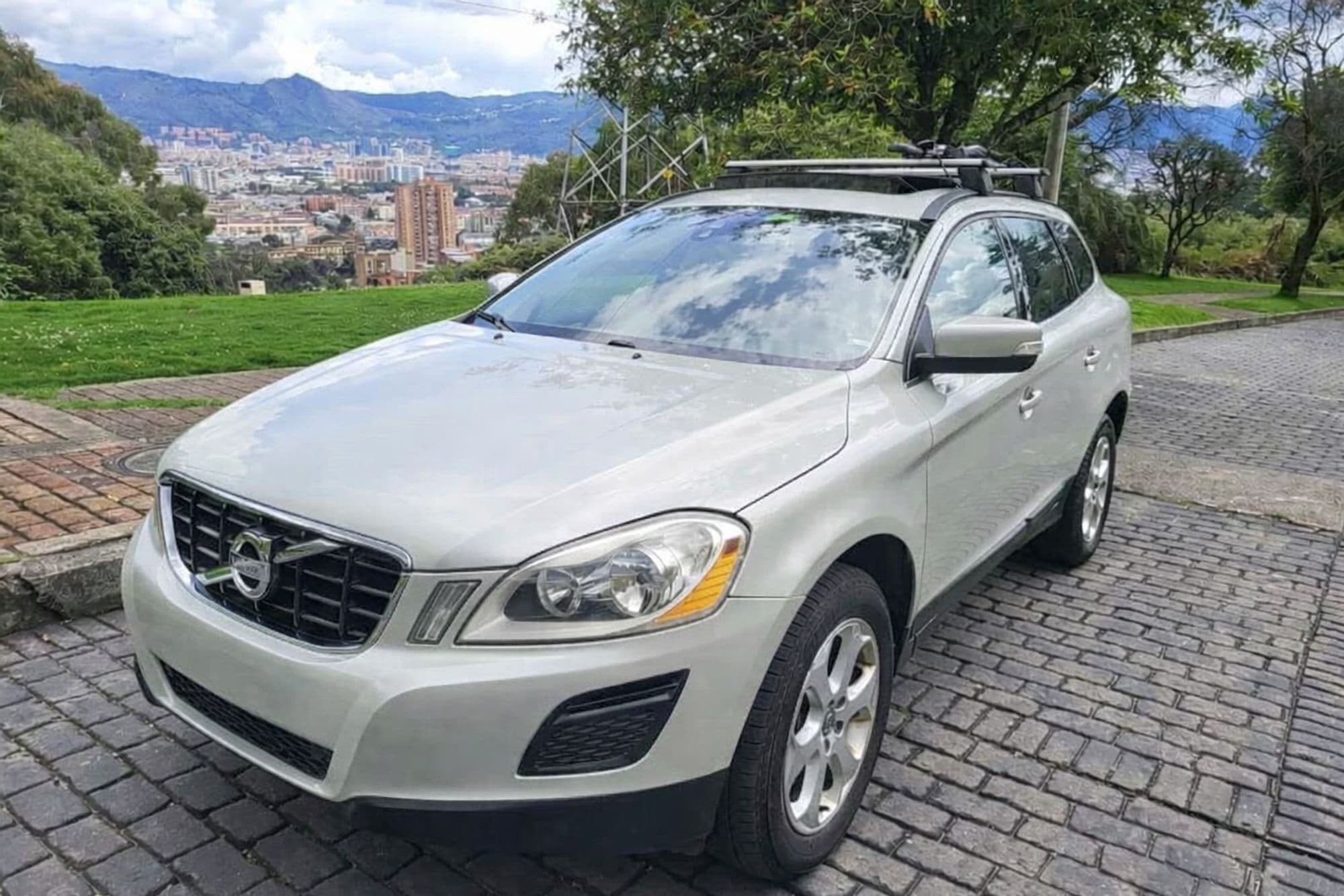 Volvo xc60 T6 Premium AWD - imagen 1